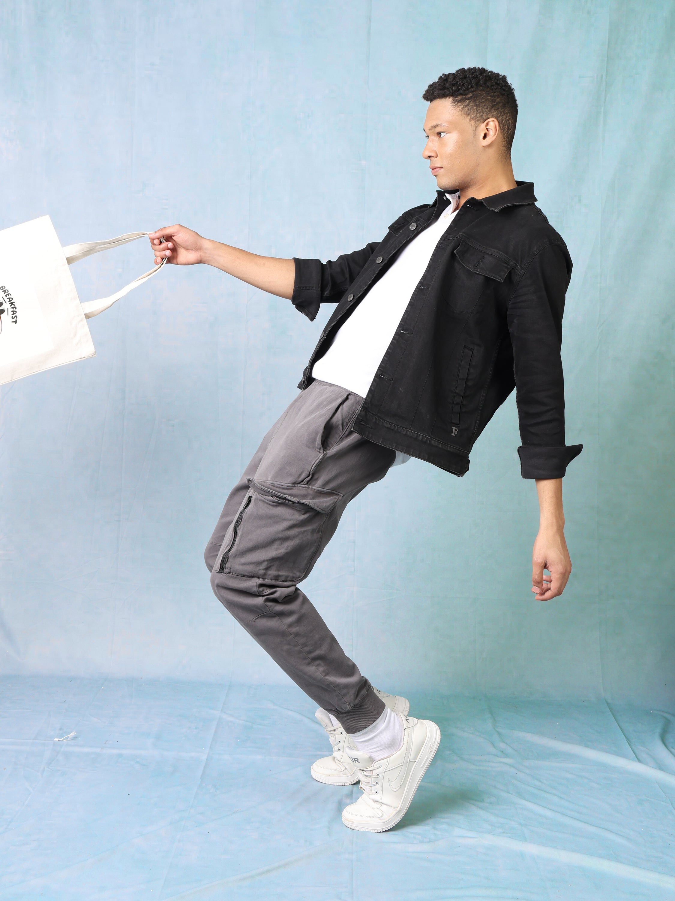 Men Dark Grey Regular Fit Cargo Pants