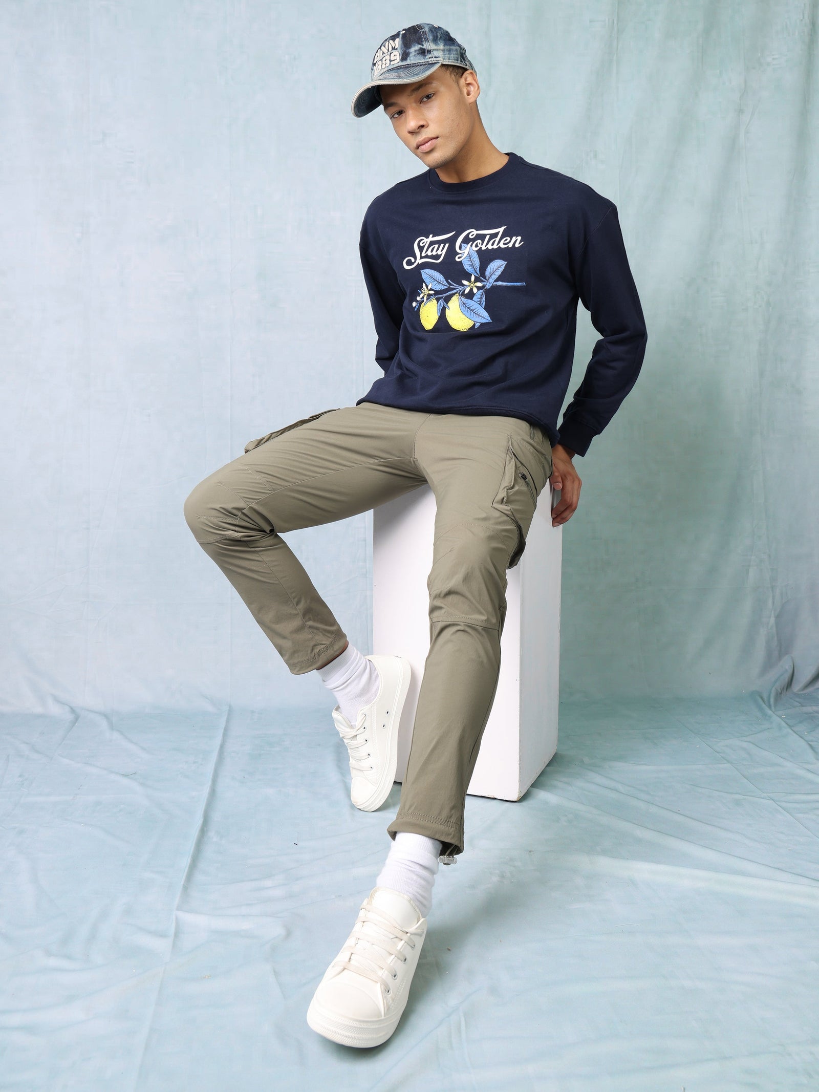 Men Navy Blue Oversized printed sweatshirt