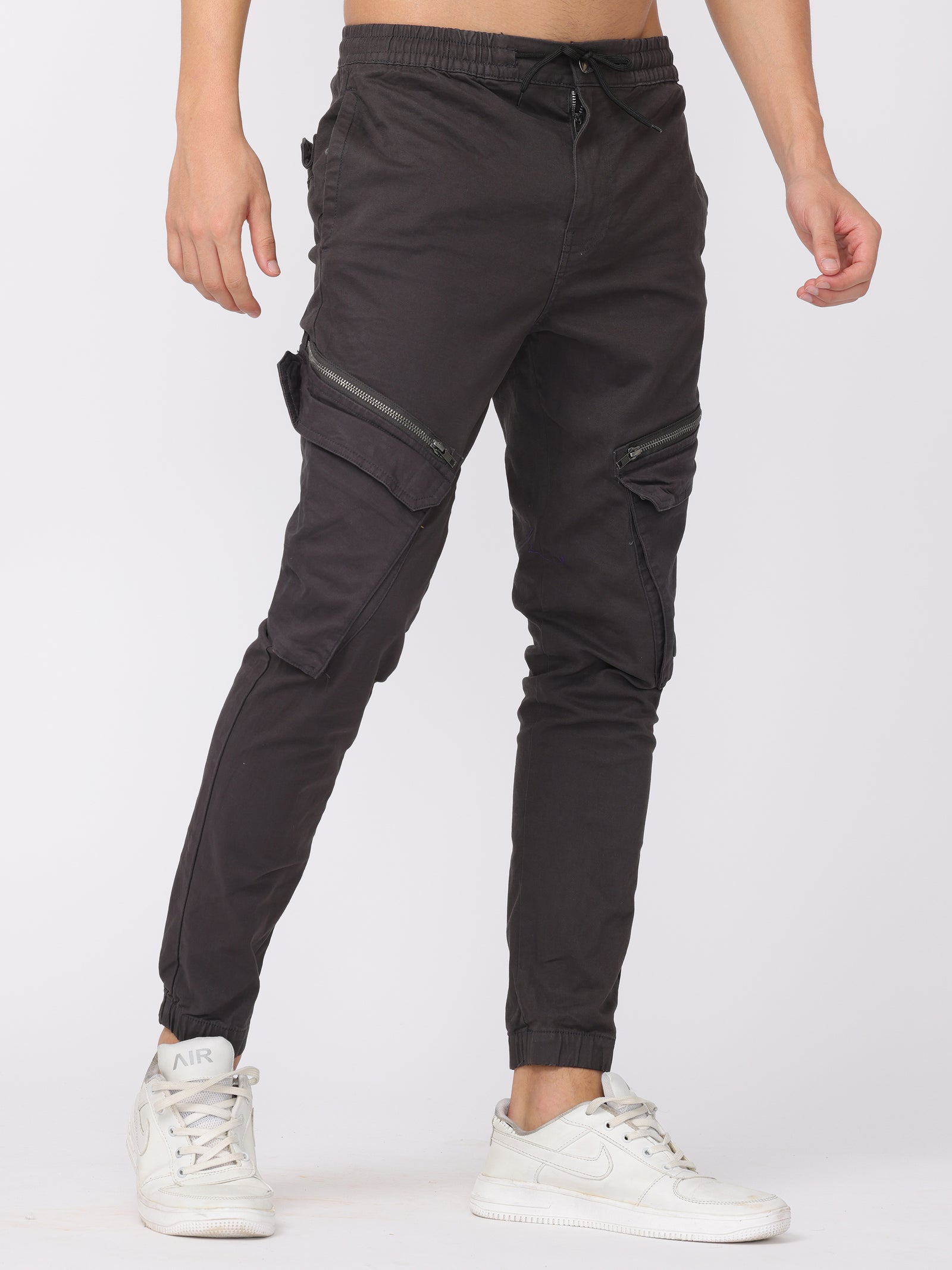 Men Black Regular Fit Cargo Pants