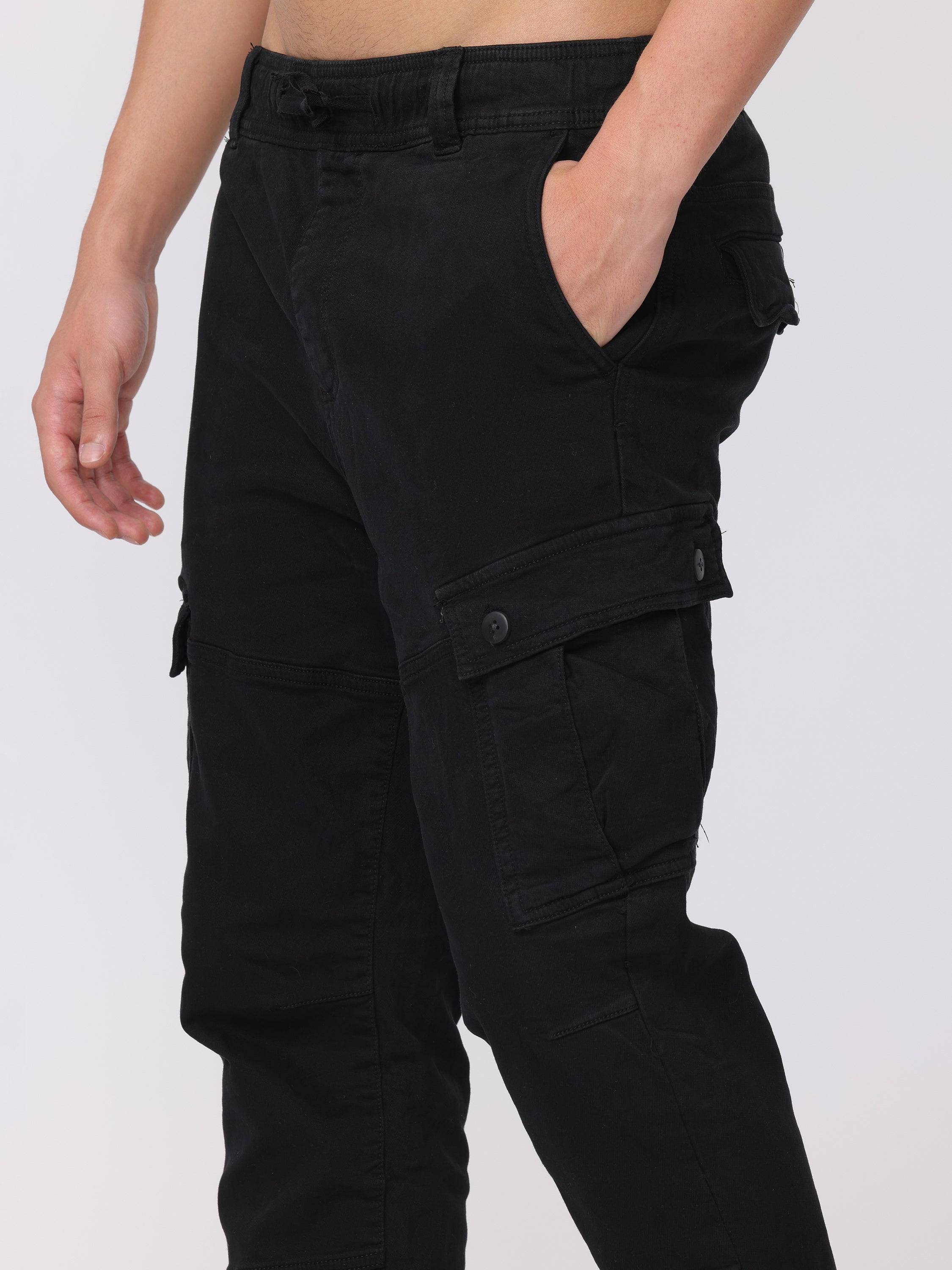 Men Black Regular Fit Cargo Pants