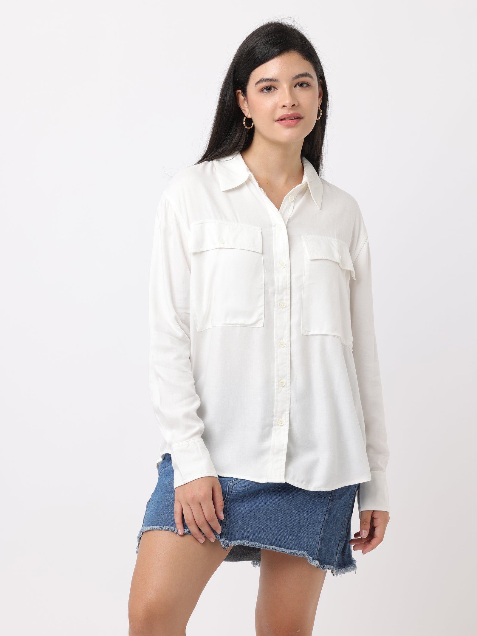 Women White Oversized shirt with pockets