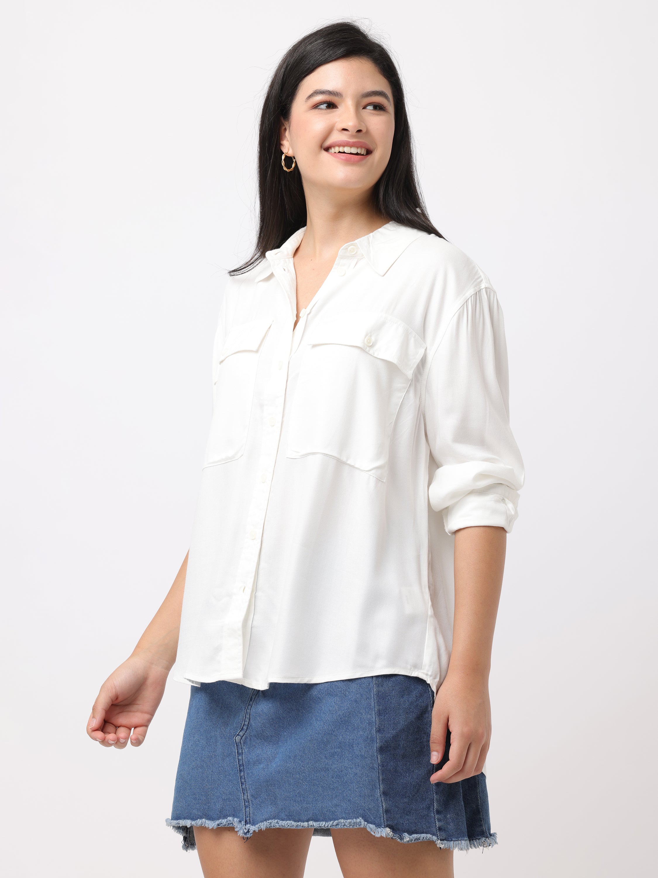 Women White Oversized shirt with pockets