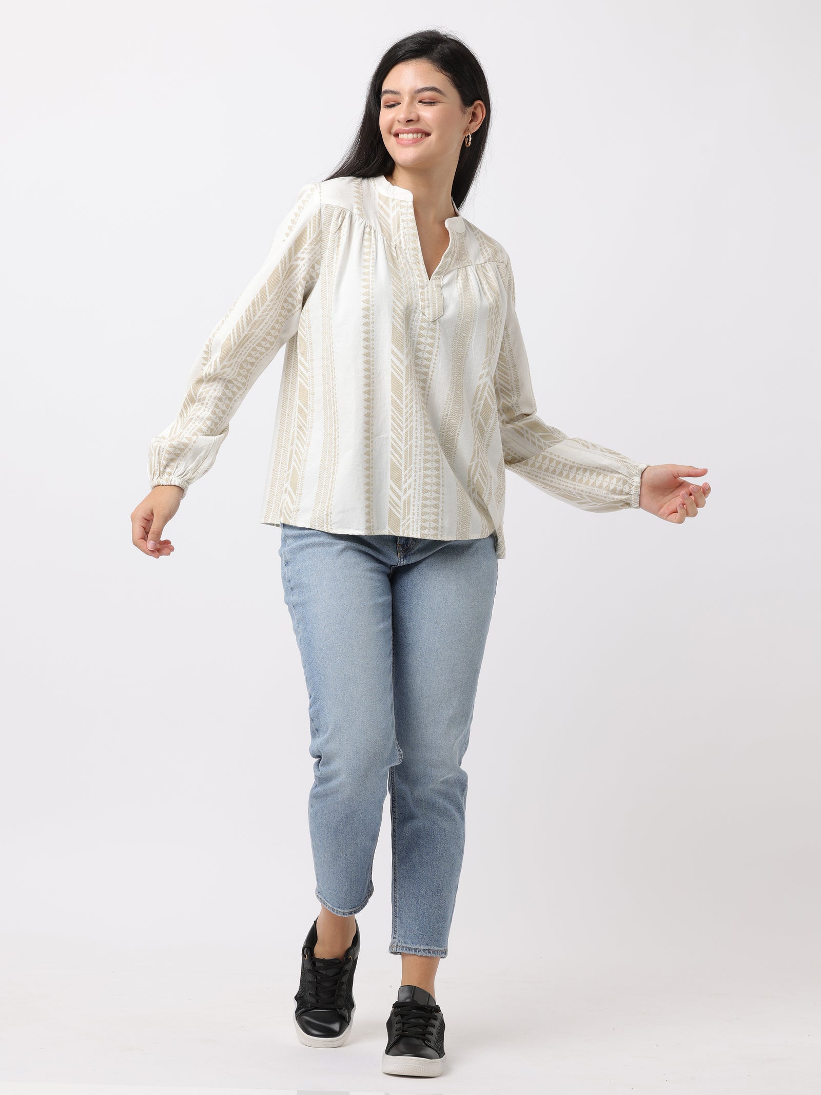 Women White & Beige Mandarin collar Top