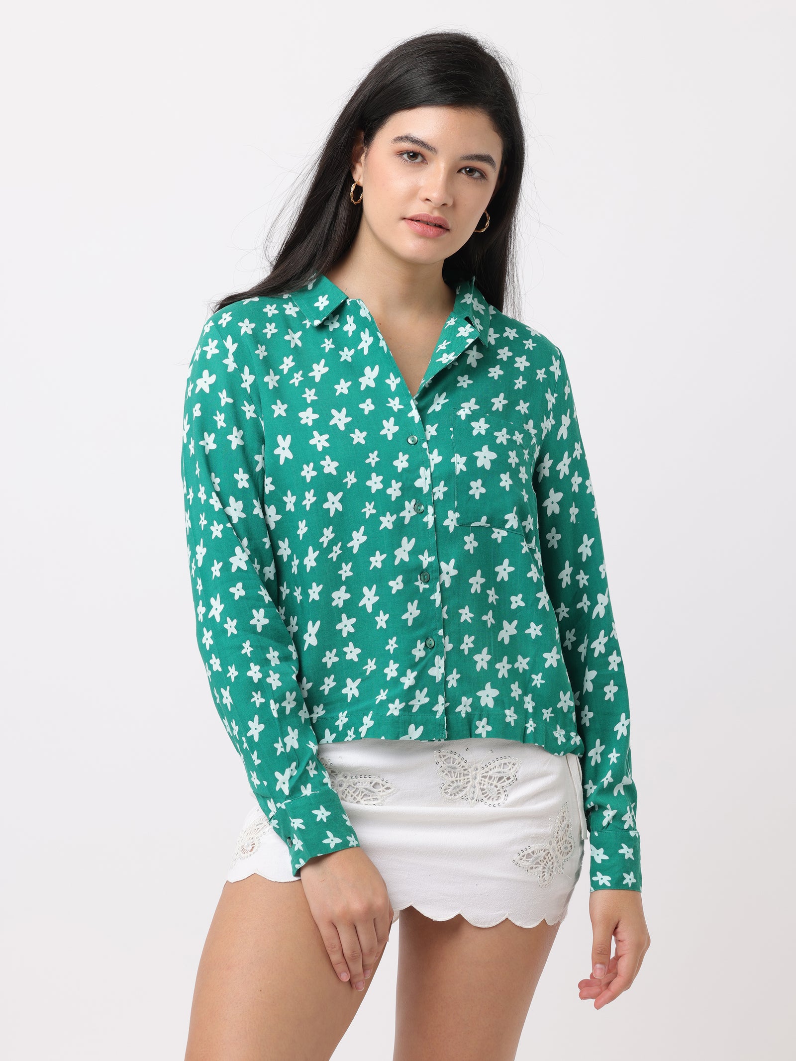 Women Green Floral Printed Comfort Fit Shirt