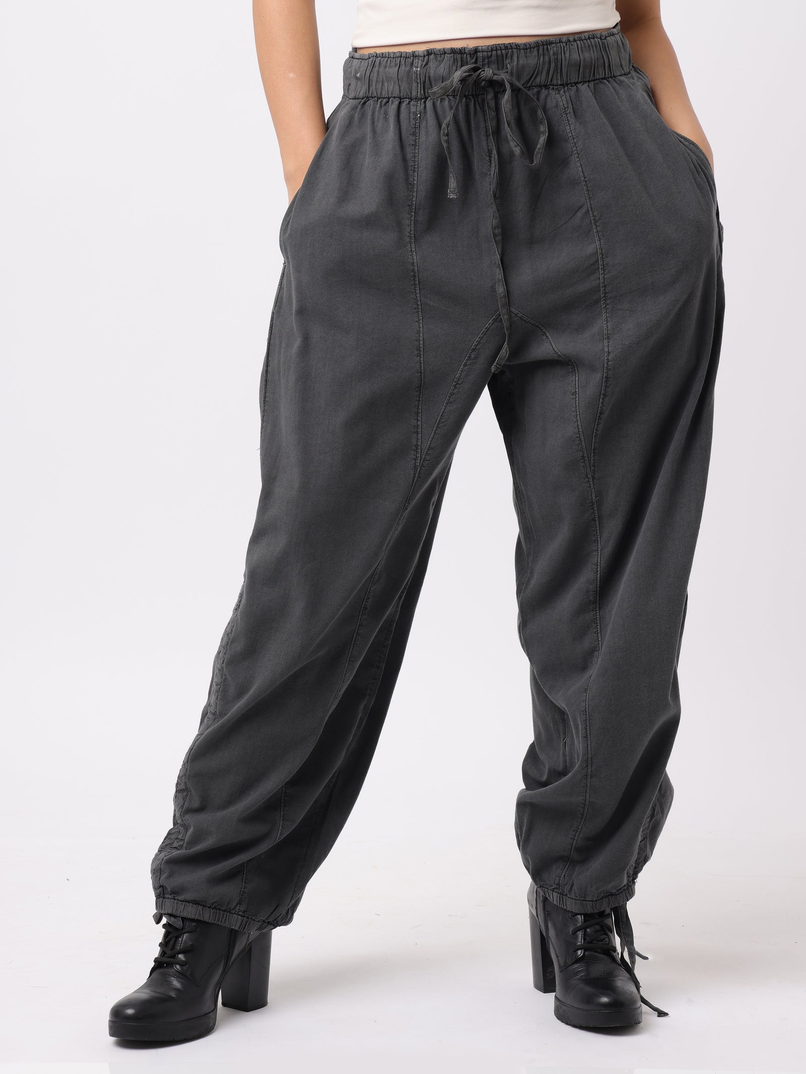 Women Black Flared Comfort Fit Cargo Pants