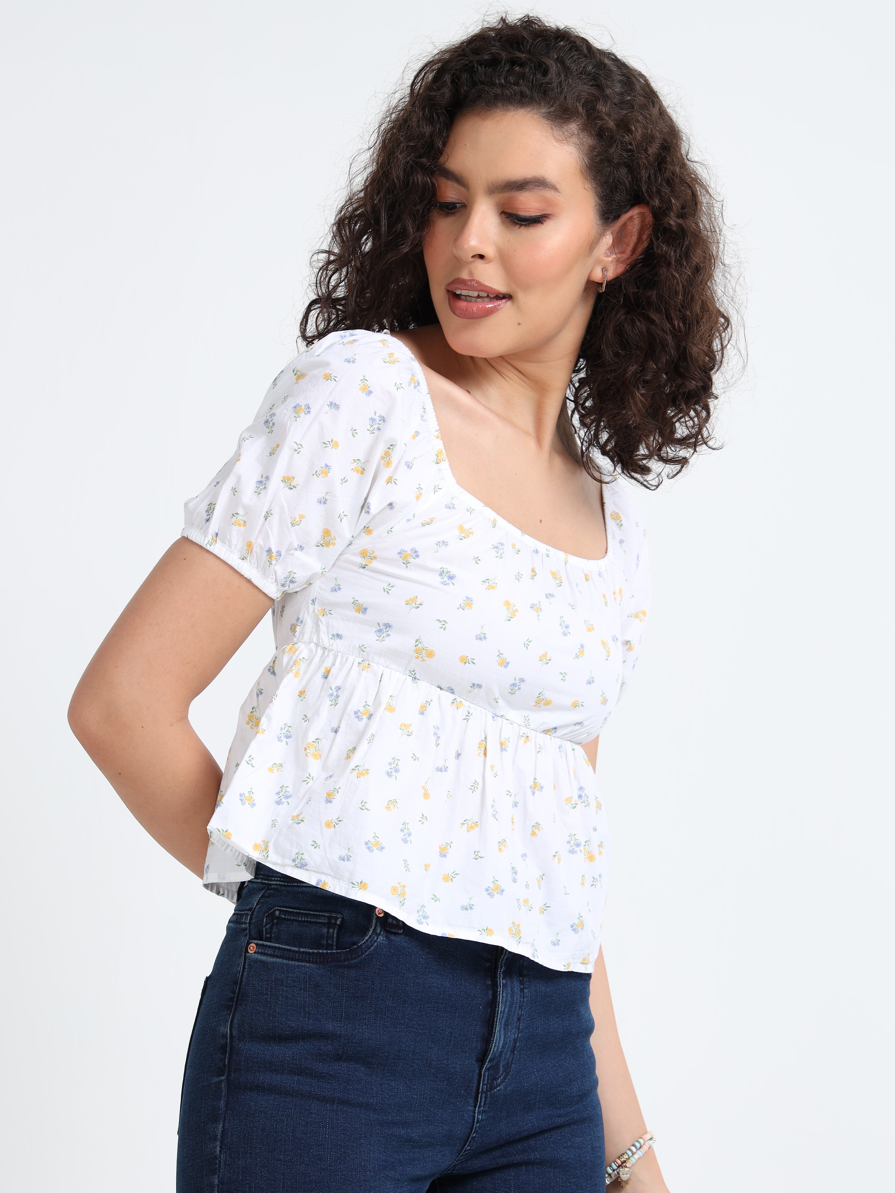 Women Ditsy Printed Crop Top