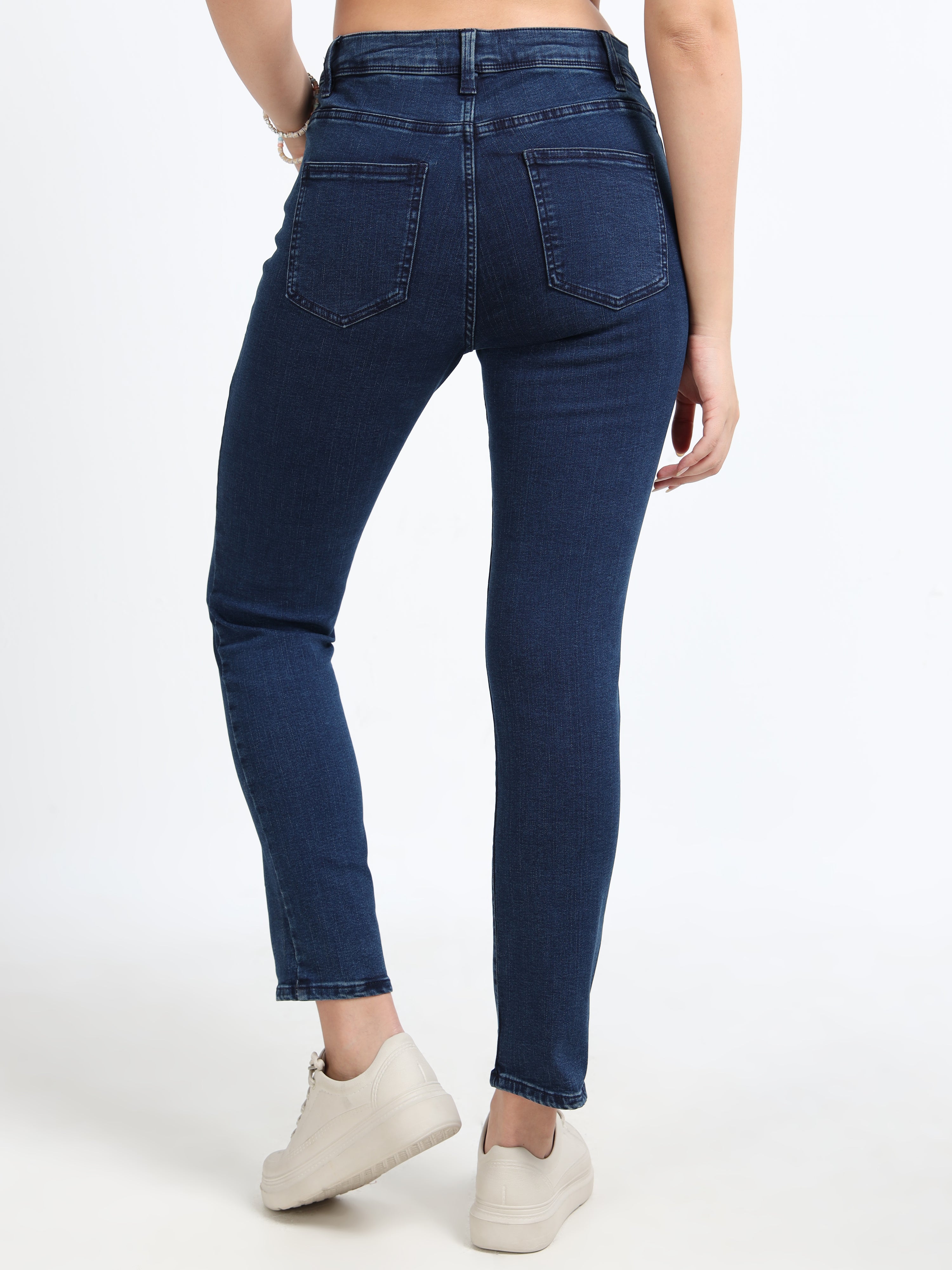 Women Indigo Slim Fit Jeans