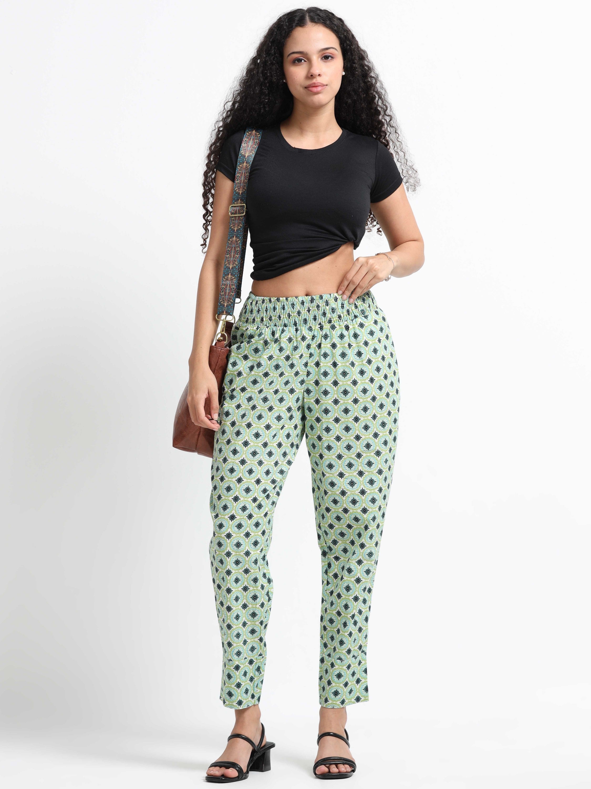 Women Floral Printed Relaxed Pants