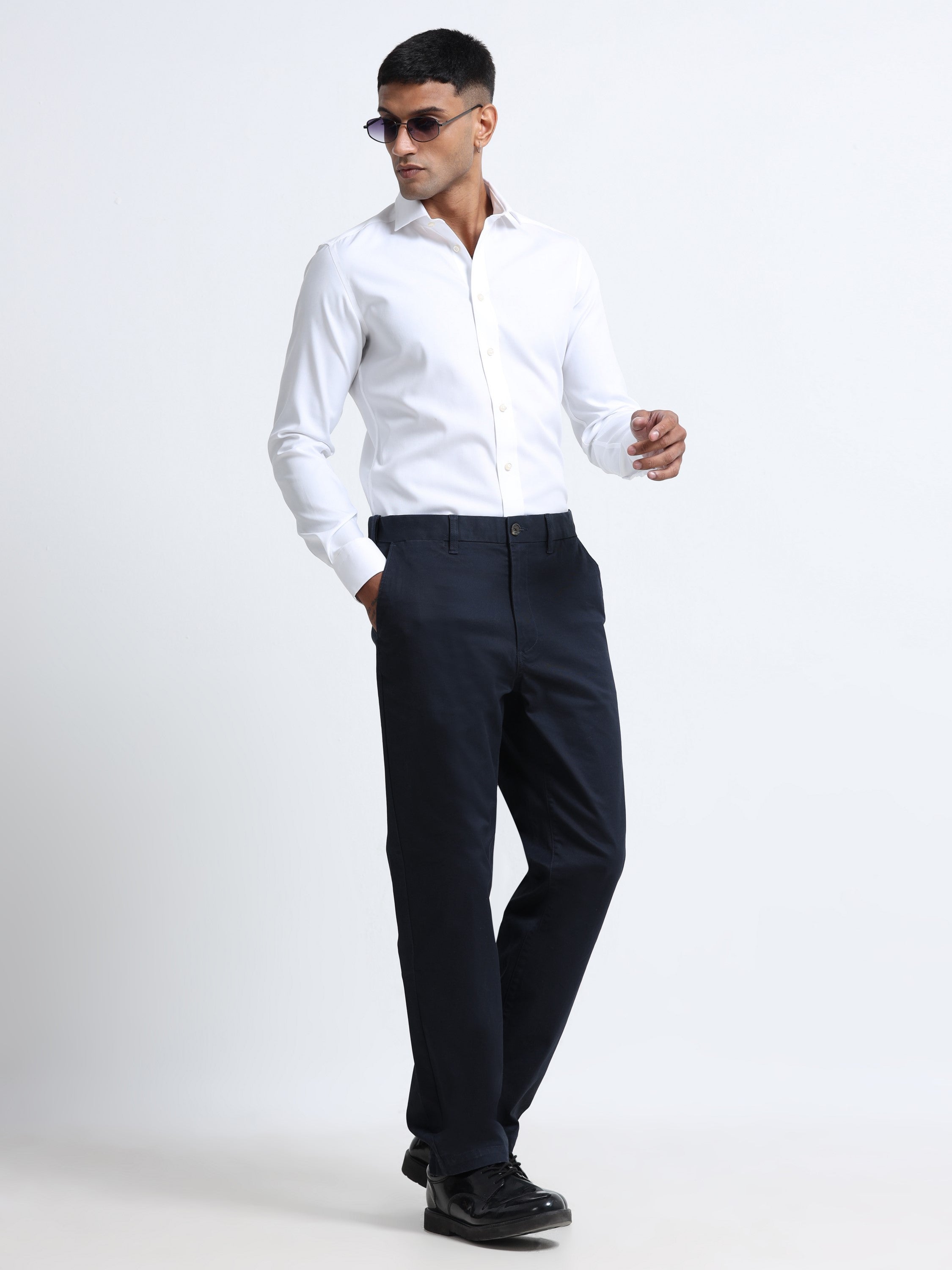 Men Black Mid-Rise Pants
