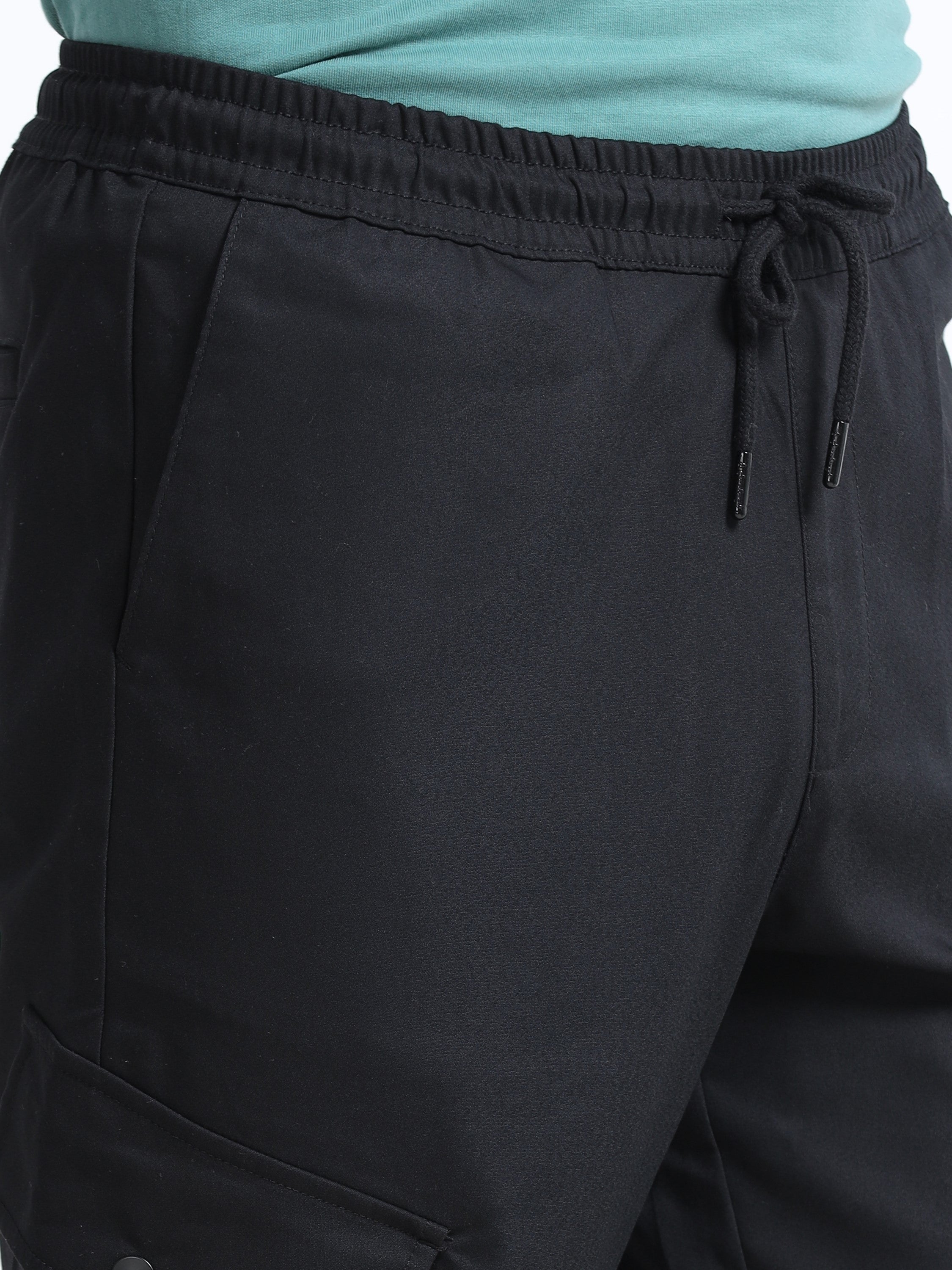 Men Black Cotton Blend Cargo Jogger Pants