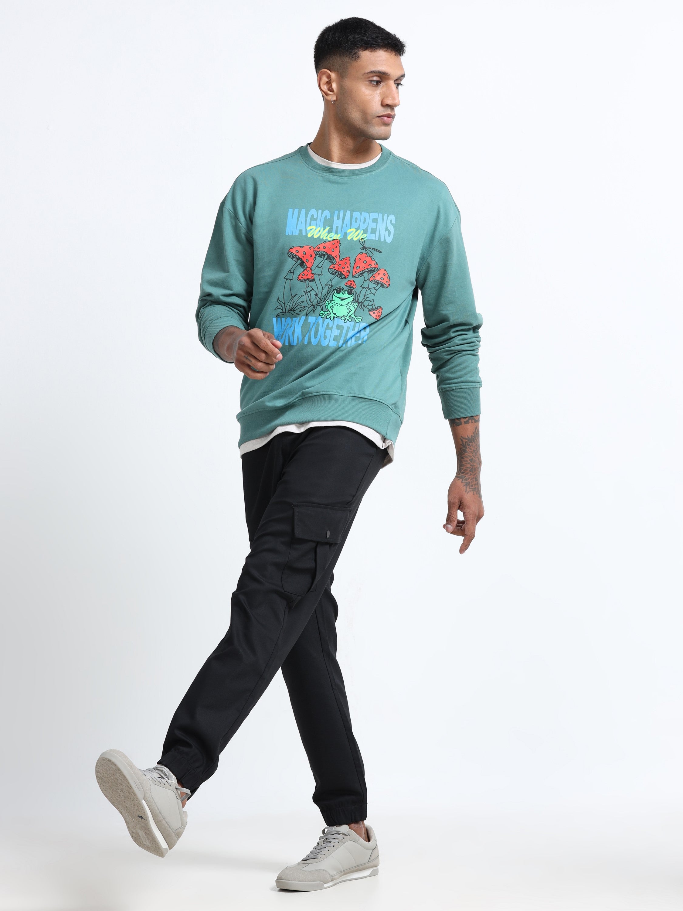 Men Black Cotton Blend Cargo Jogger Pants