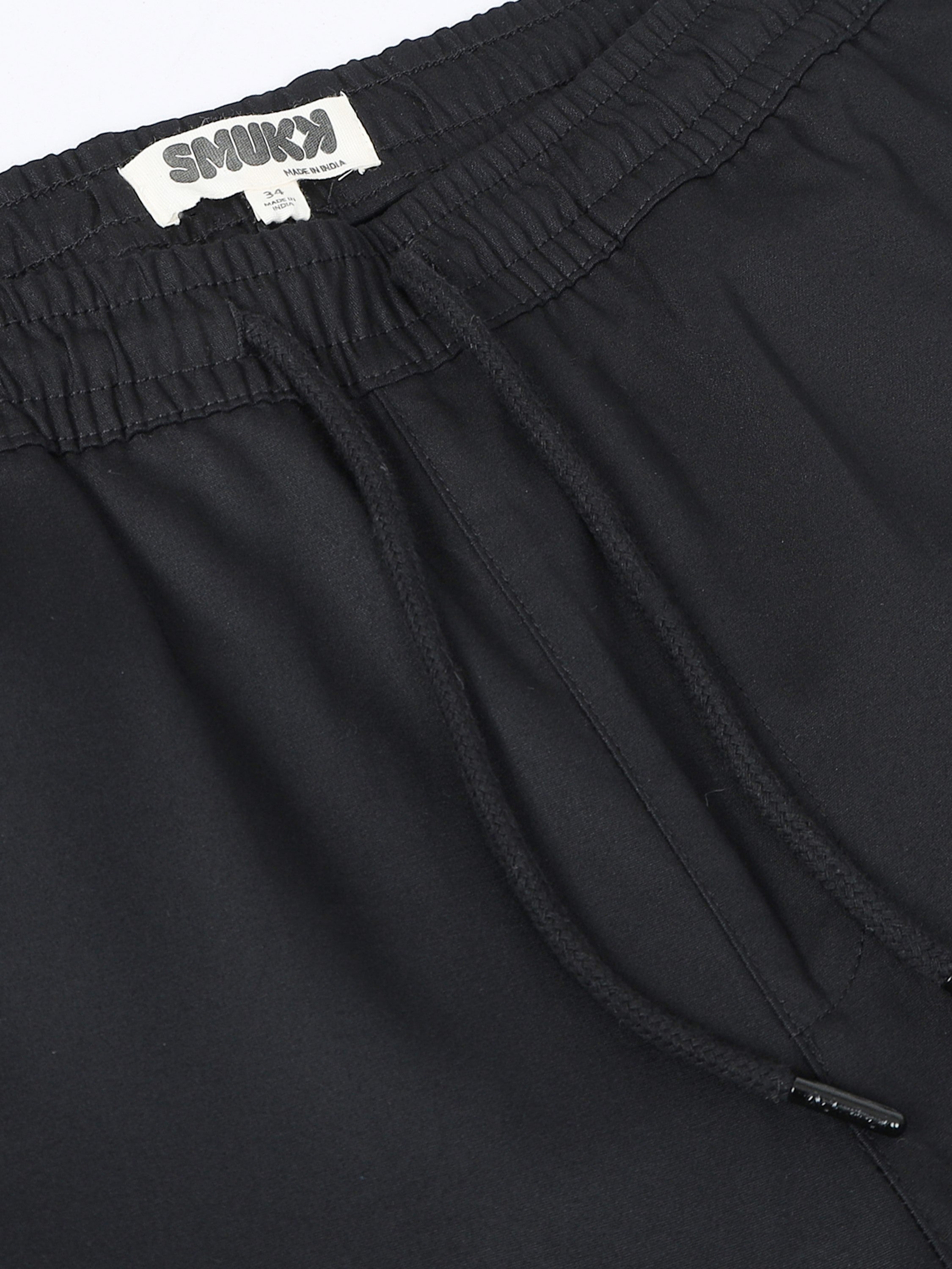 Men Black Cotton Blend Cargo Jogger Pants