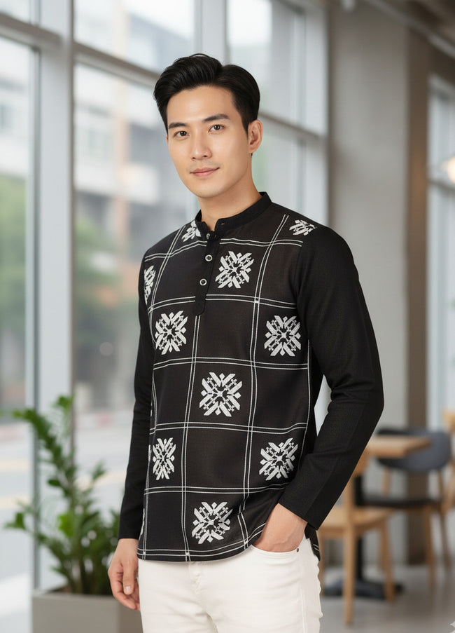 Men Black Embroidered Kurta