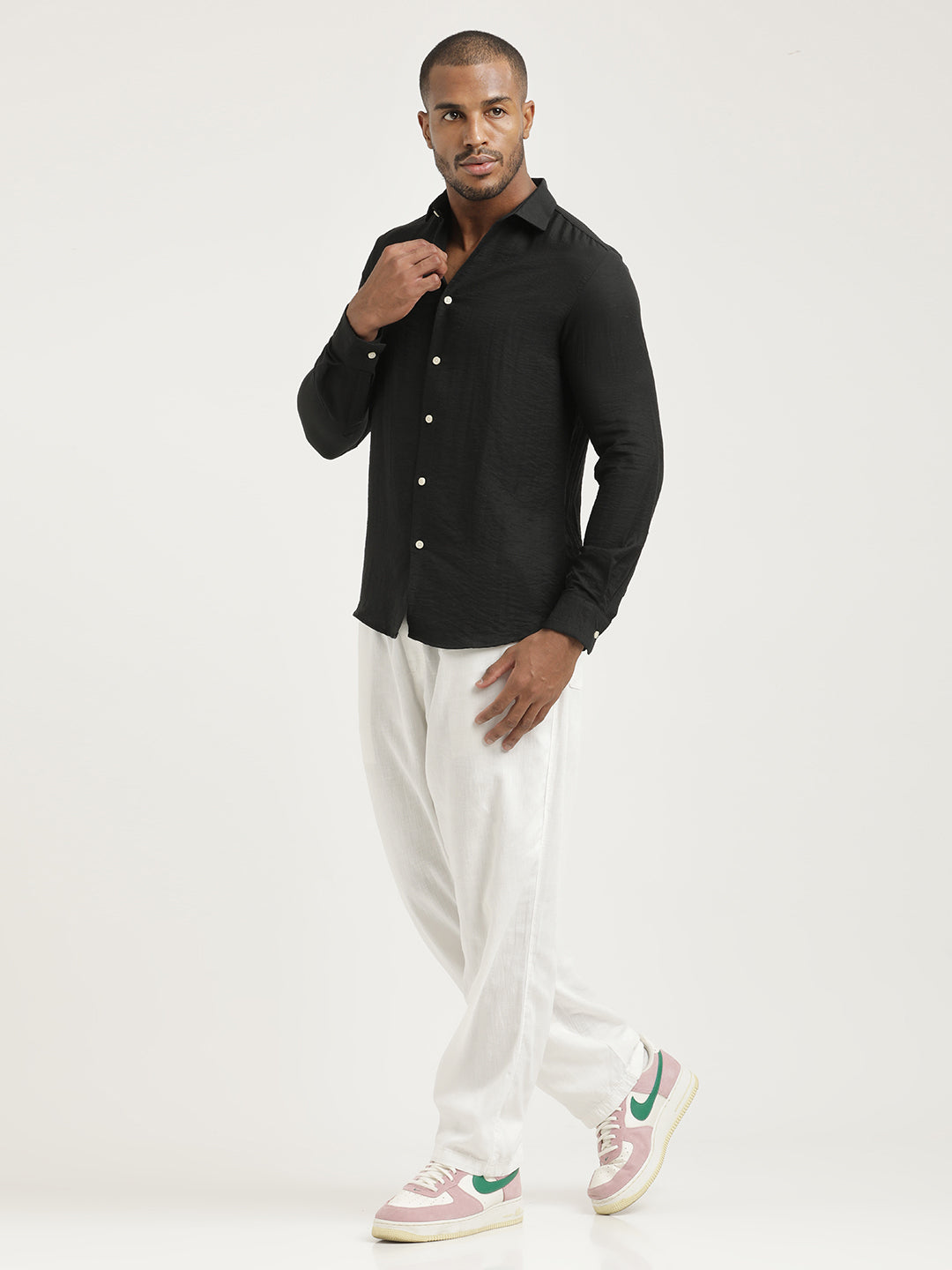 Men Nylon Shirt with Linen Look