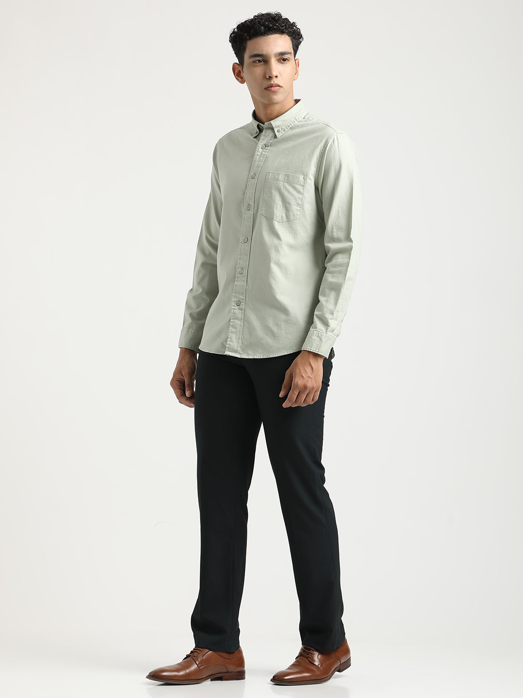 Men Oxford Cotton Shirt with Button-Down Collar