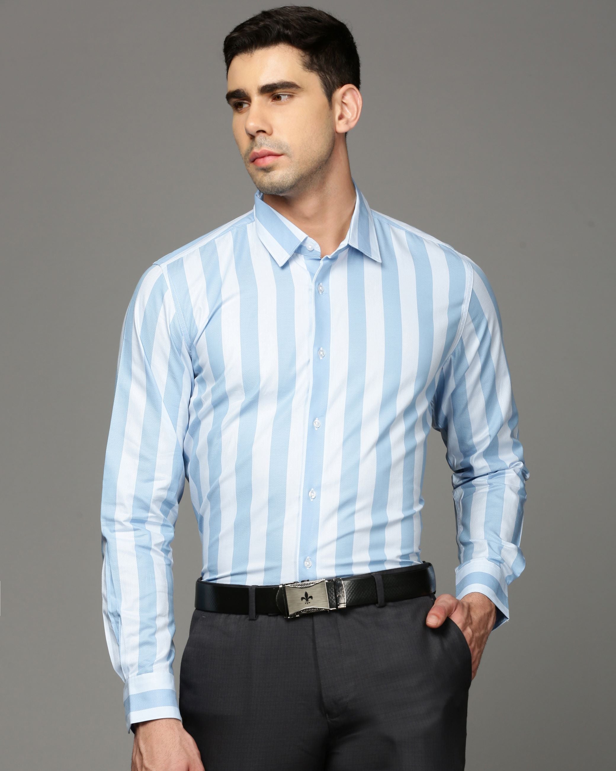 Men Blue Cotton Blend Slim Shirt