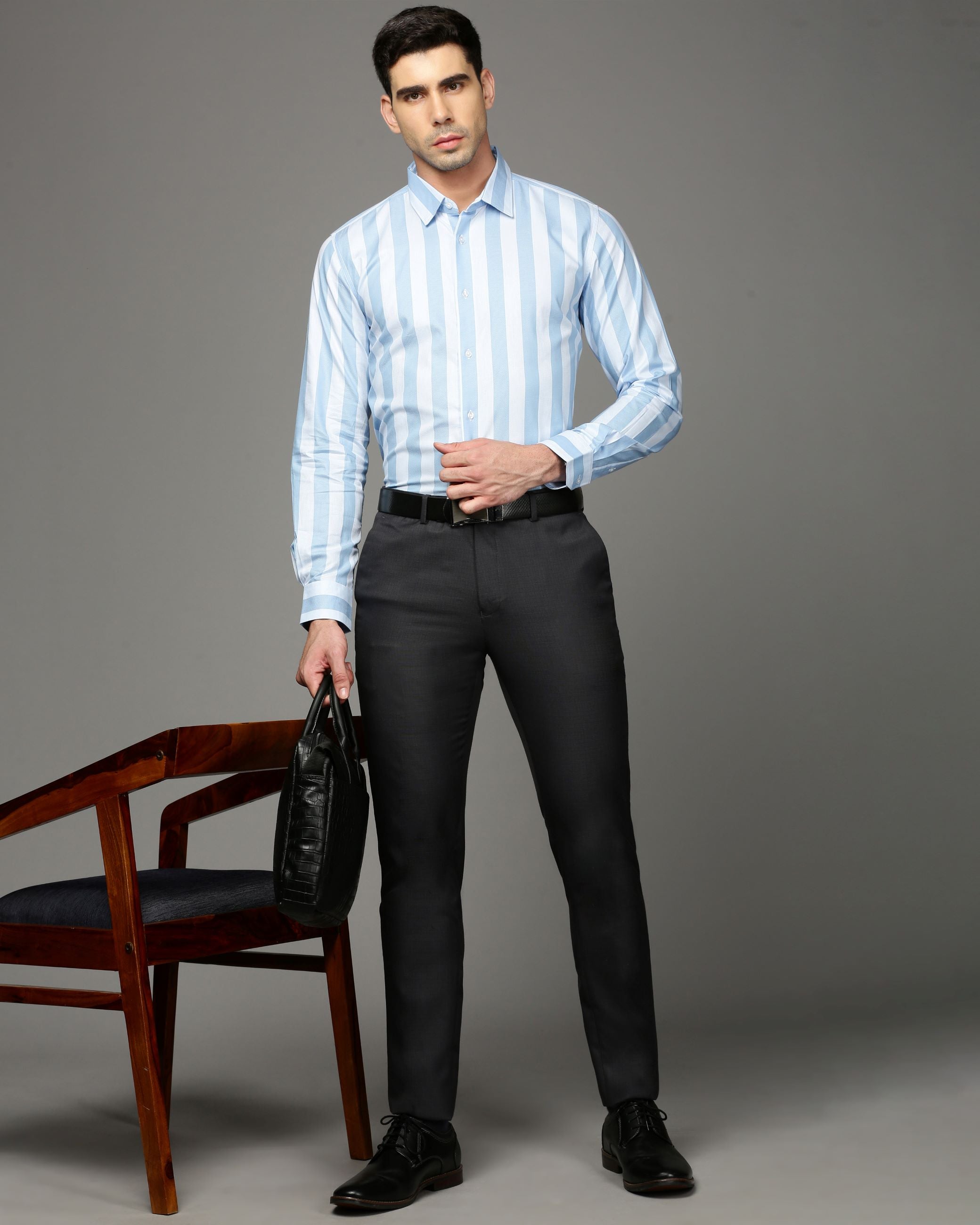 Men Blue Cotton Blend Slim Shirt