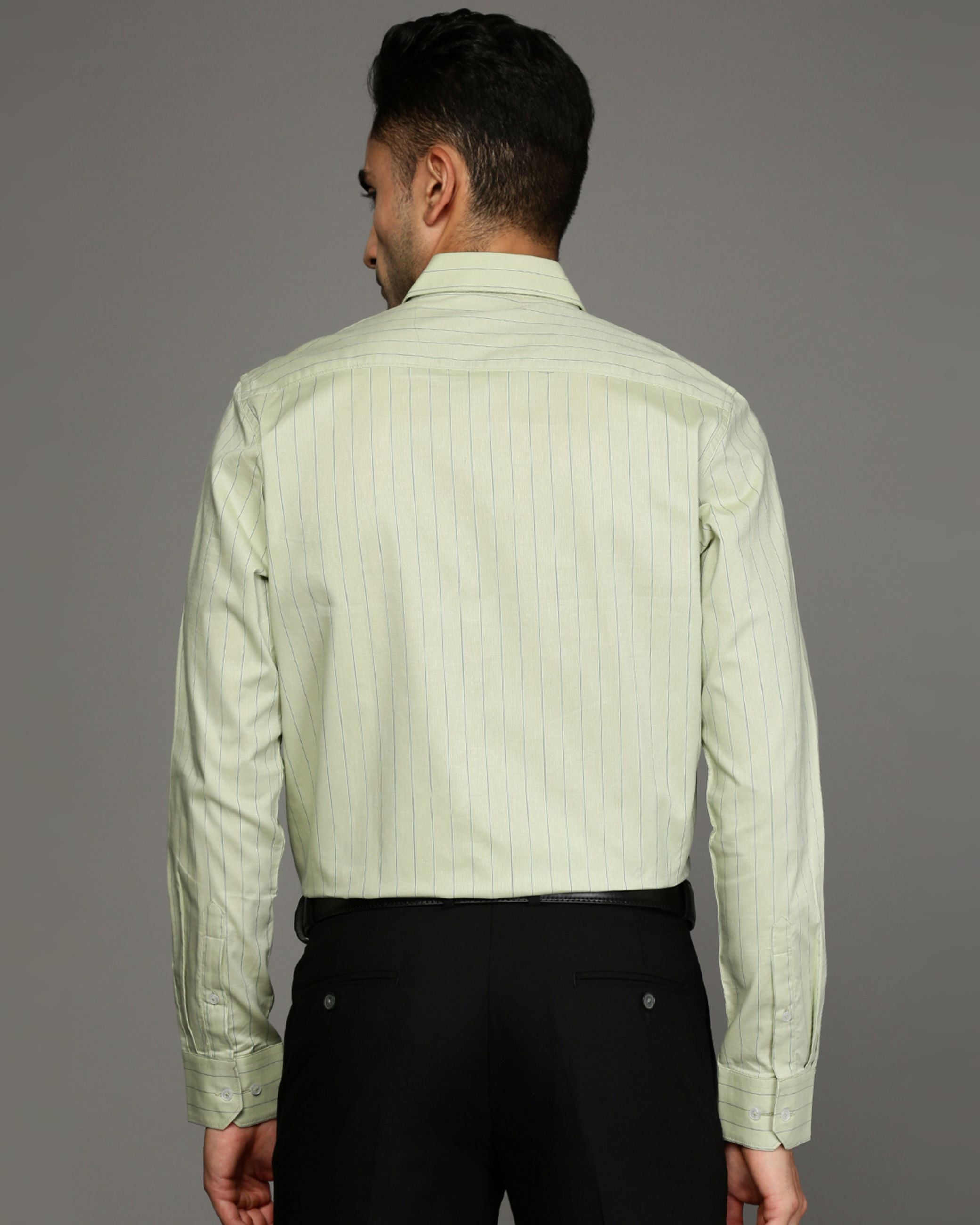 Men Green Cotton Blend Slim Shirt