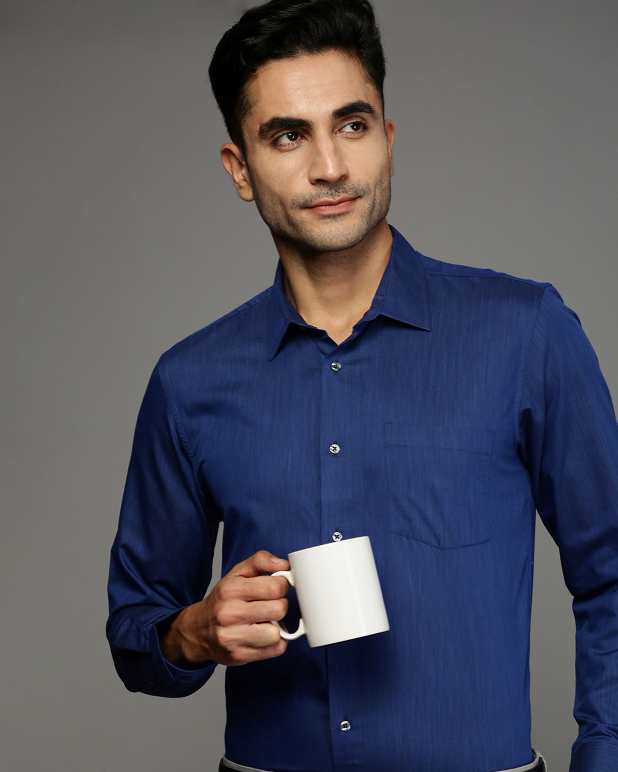 Men Blue Cotton Blend Slim Shirt