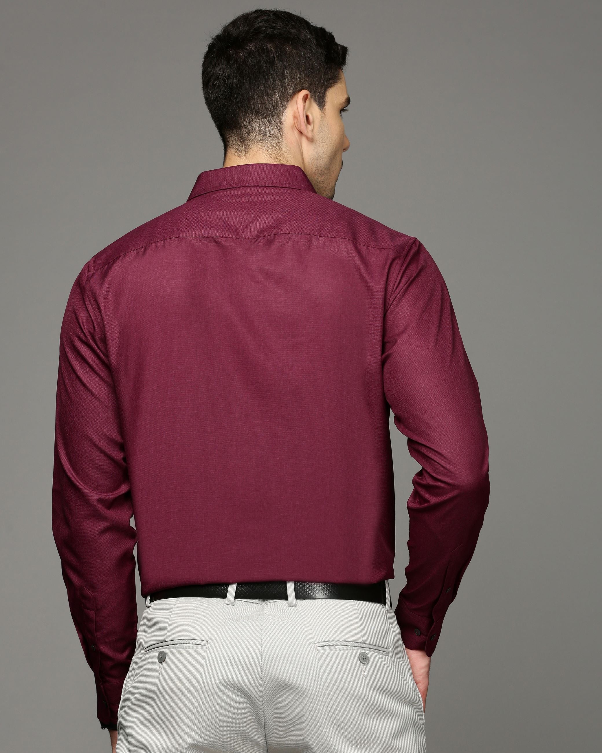 Men Magenta Cotton Blend Slim Shirt