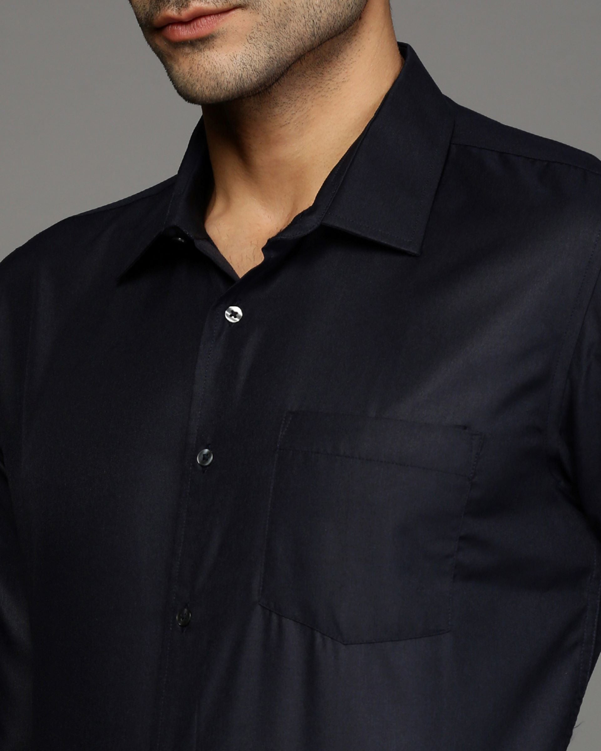 Men Blue Cotton Blend Slim Shirt