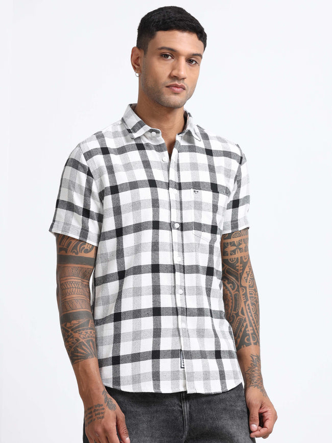 Men Checkered Half Sleeve Casual Shirt