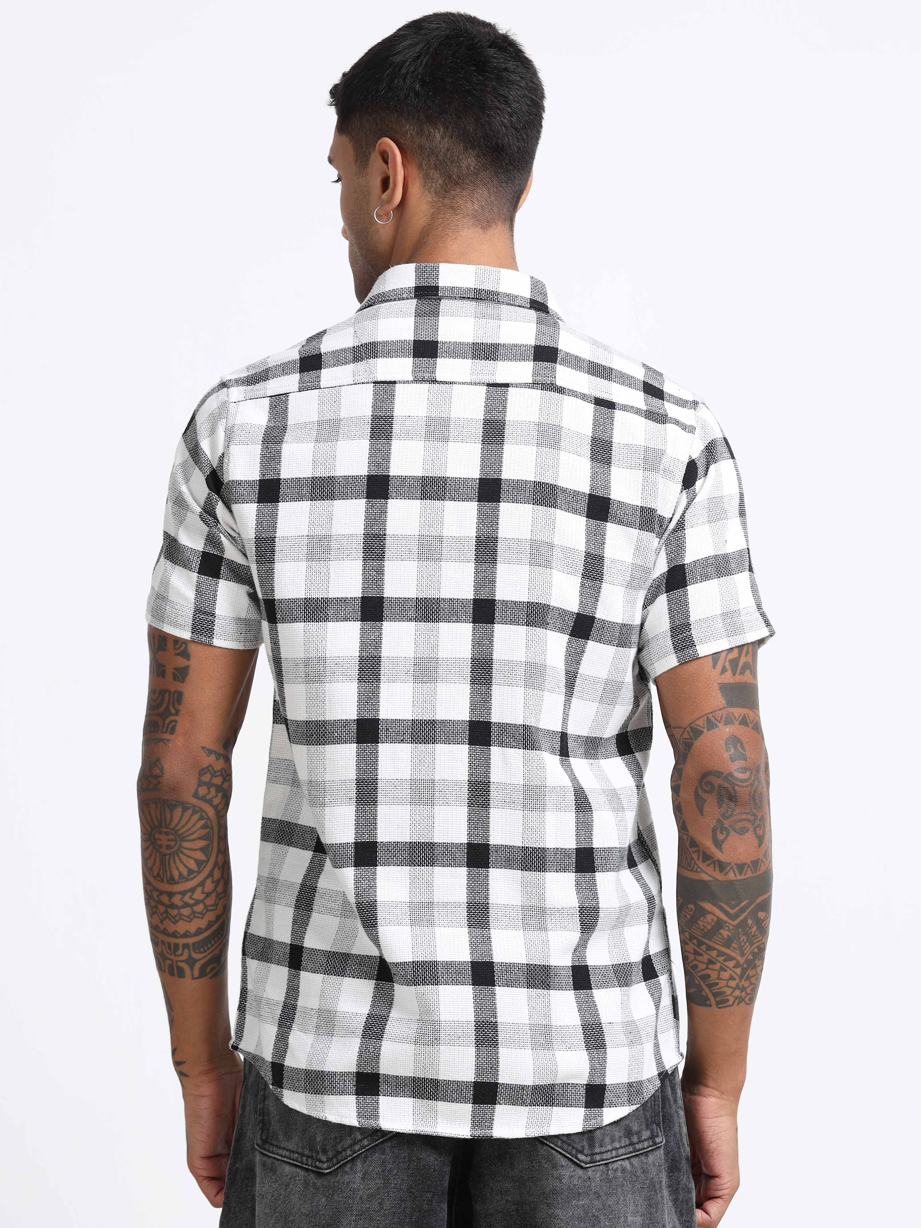 Men Checkered Half Sleeve Casual Shirt