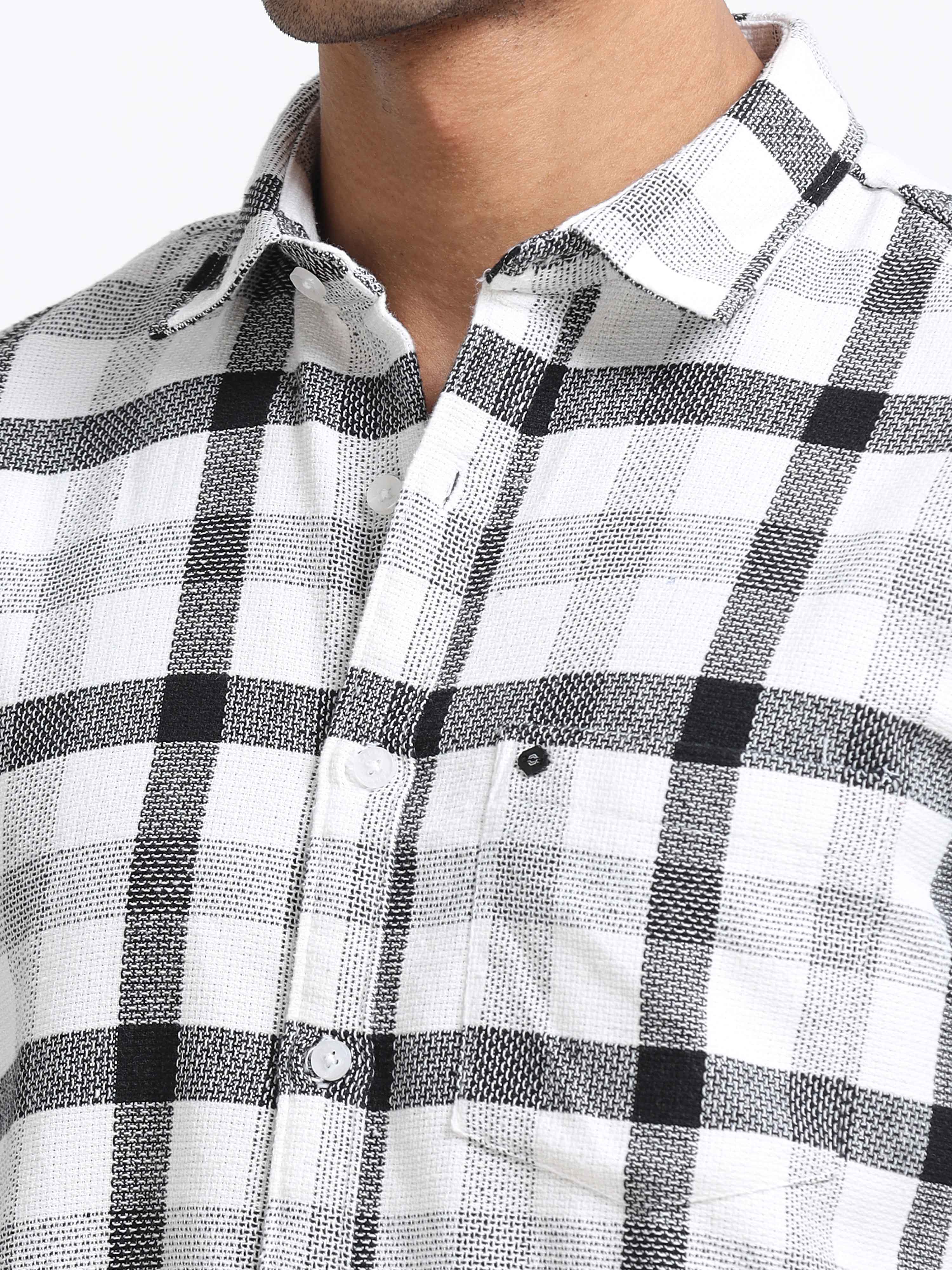 Men Checkered Half Sleeve Casual Shirt