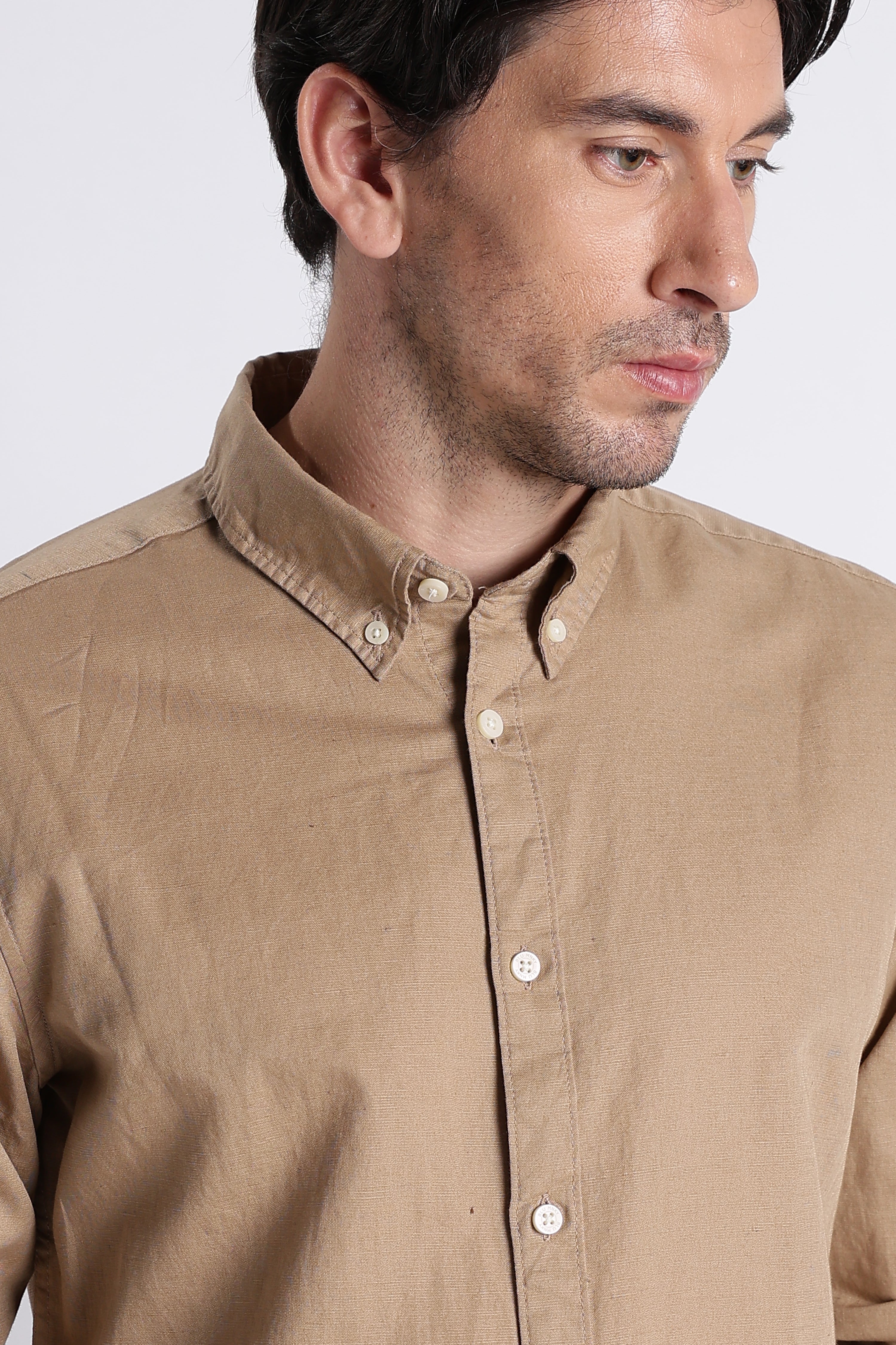 Men Premium Cotton Linen Slim Fit Solid Shirt