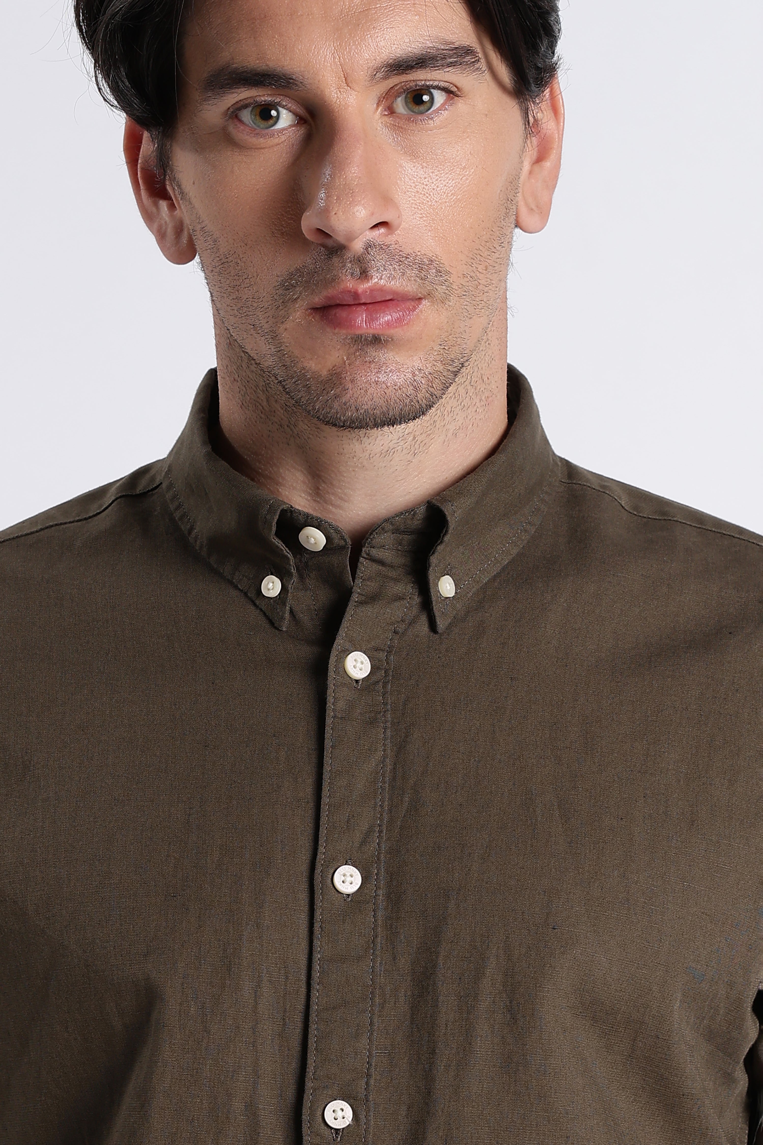 Men Premium Cotton Linen Slim Fit Solid Shirt