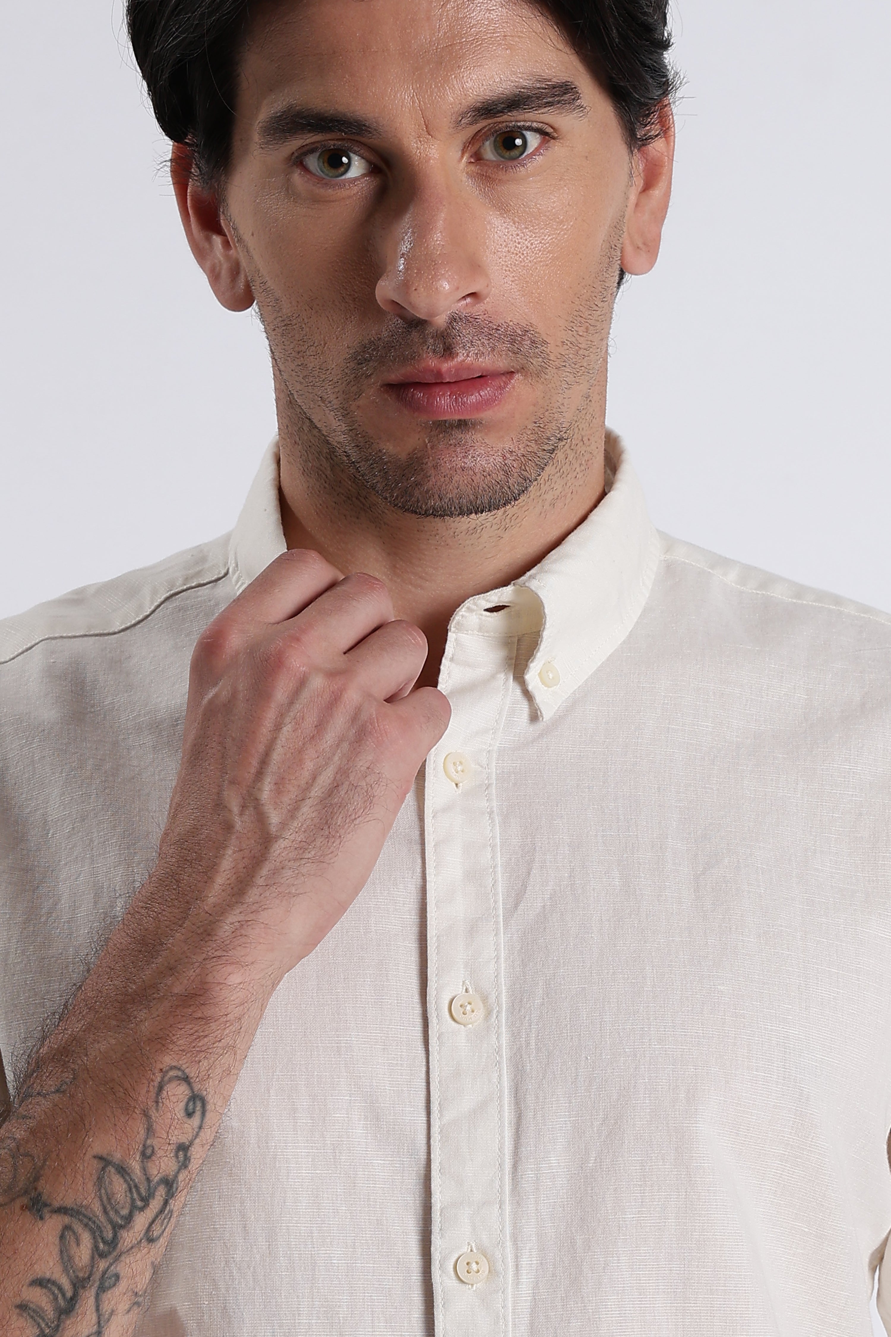 Men Premium Cotton Linen Slim Fit Solid Shirt