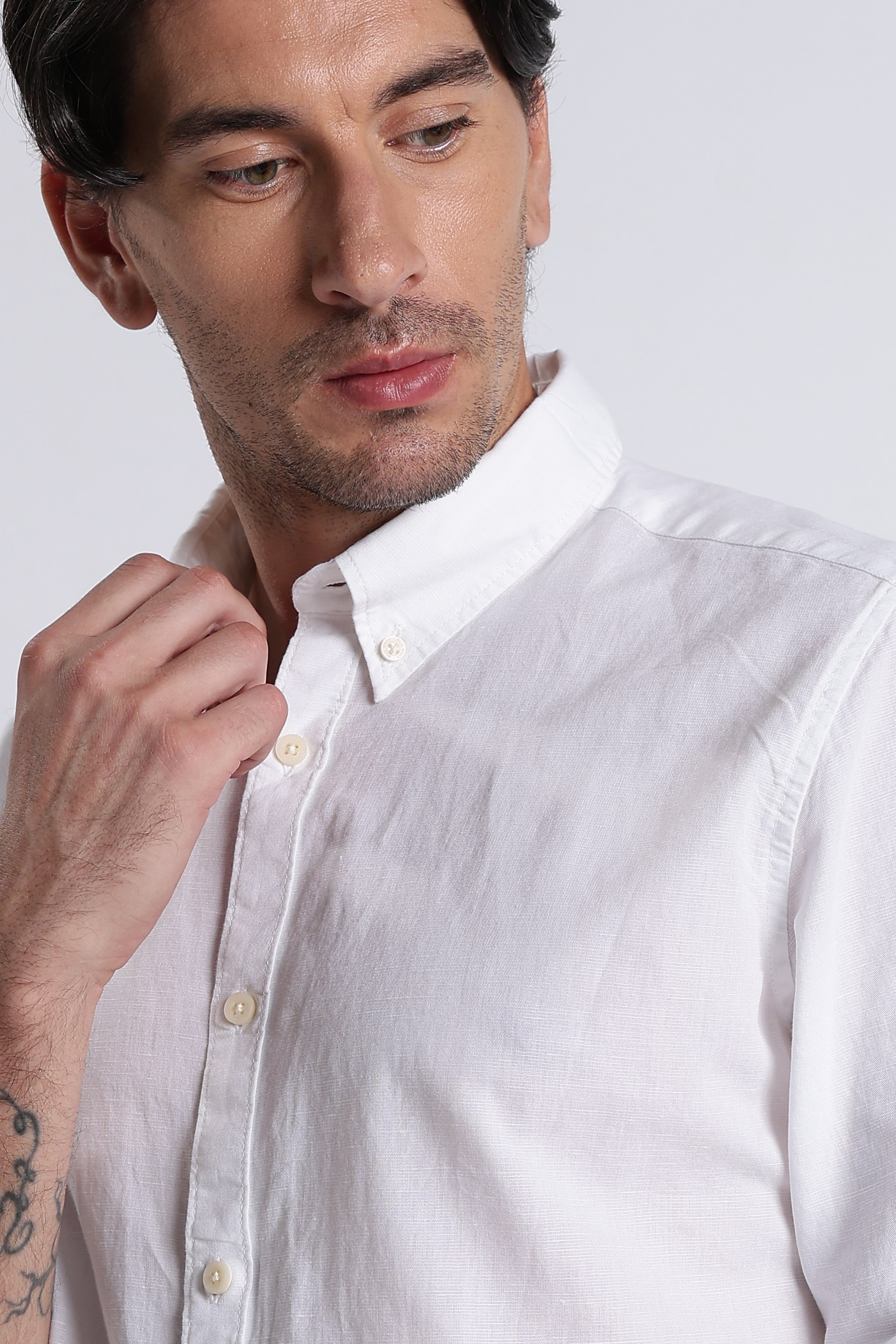 Men Premium Cotton Linen Slim Fit Solid Shirt