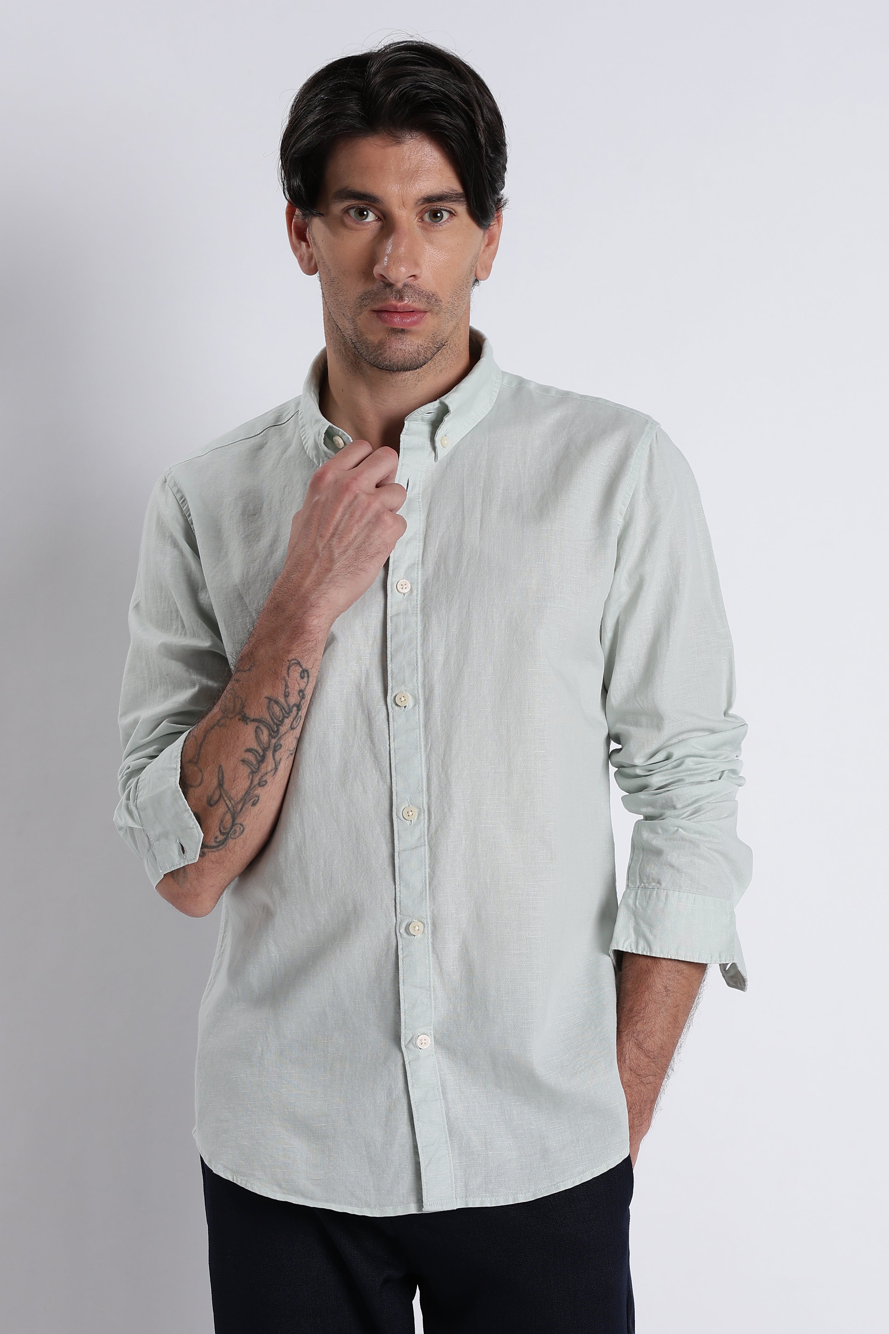 Men Premium Cotton Linen Slim Fit Solid Shirt