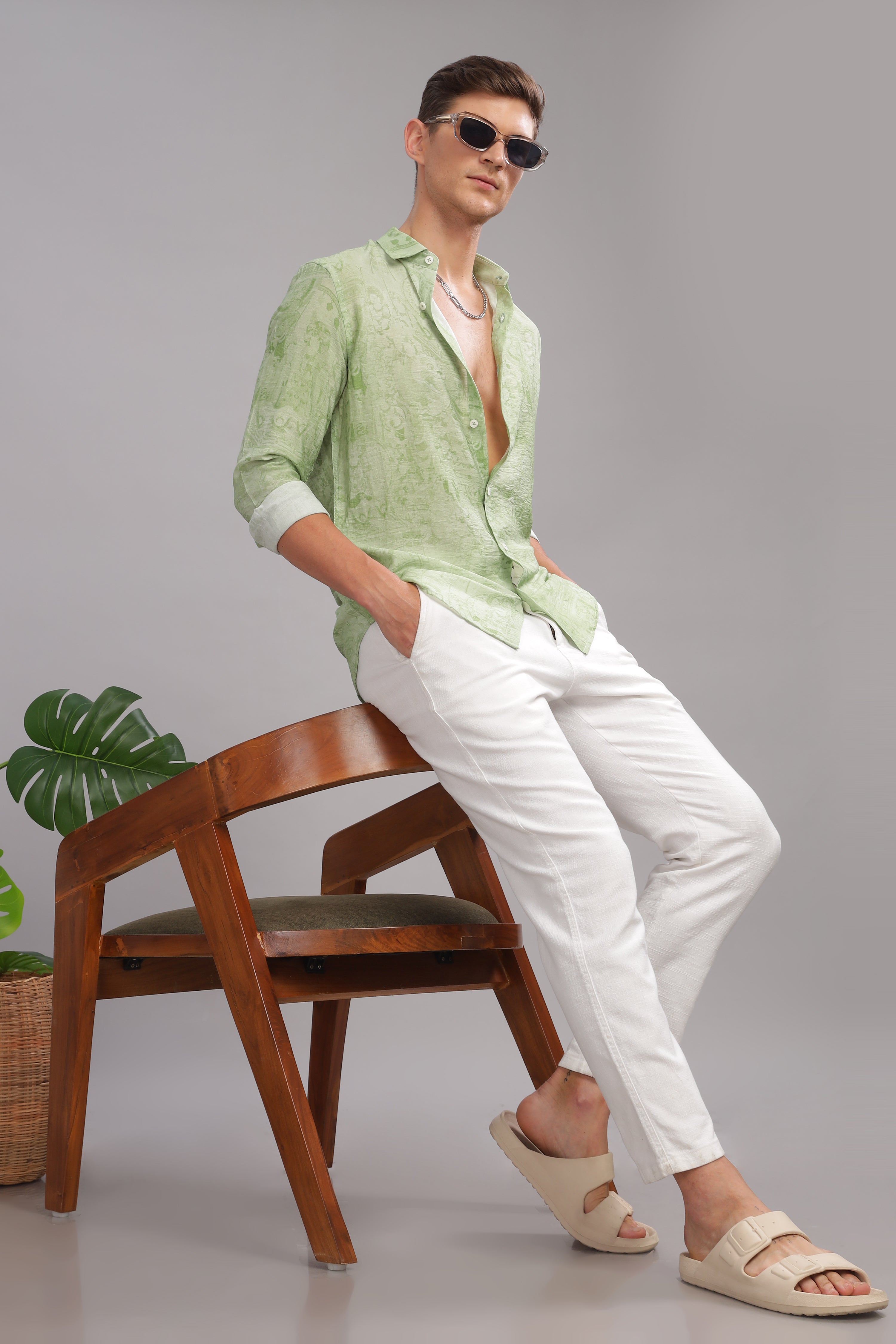 Men Green Slim Fit Shirt