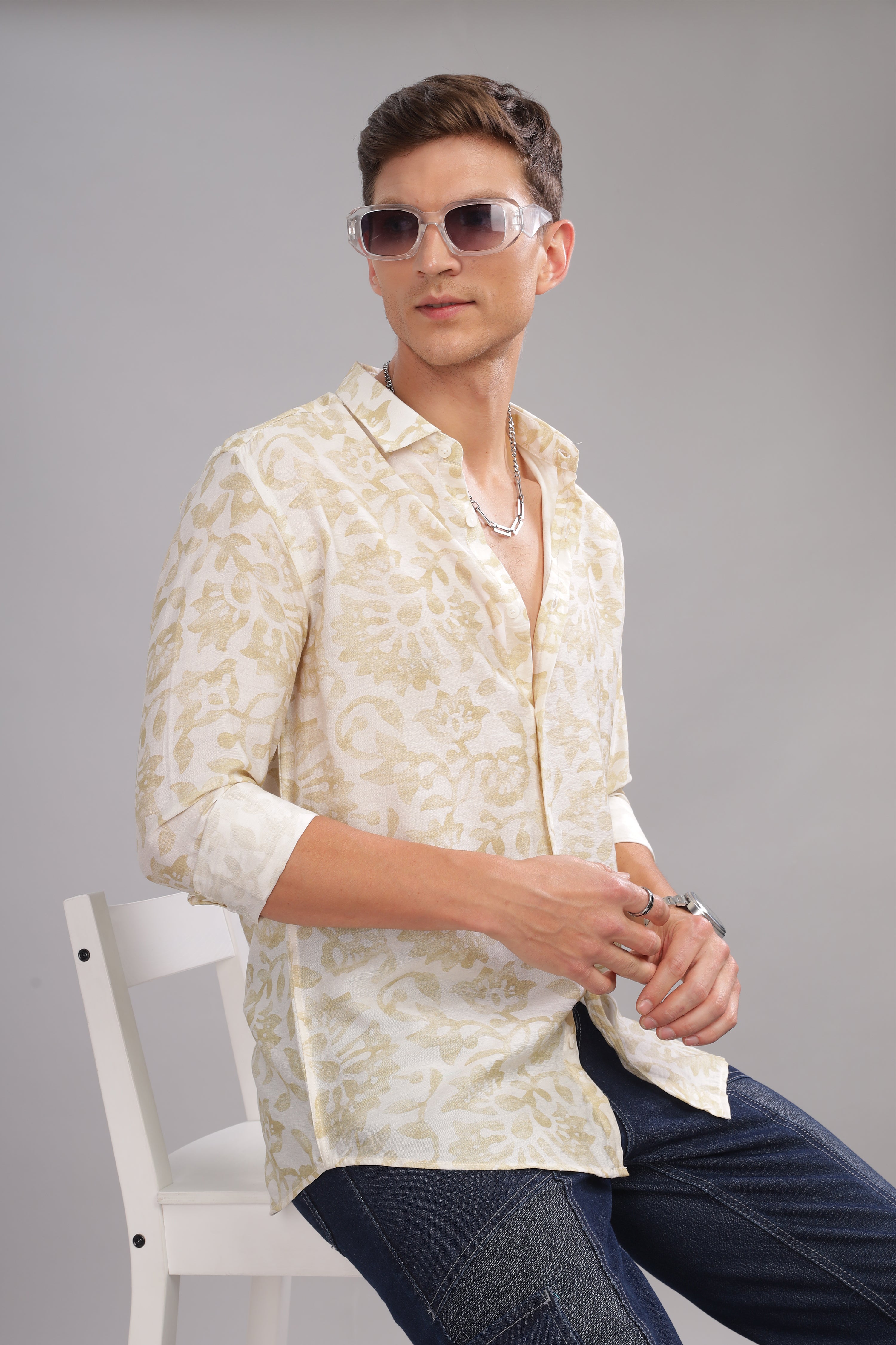 Men White Slim Fit Shirt