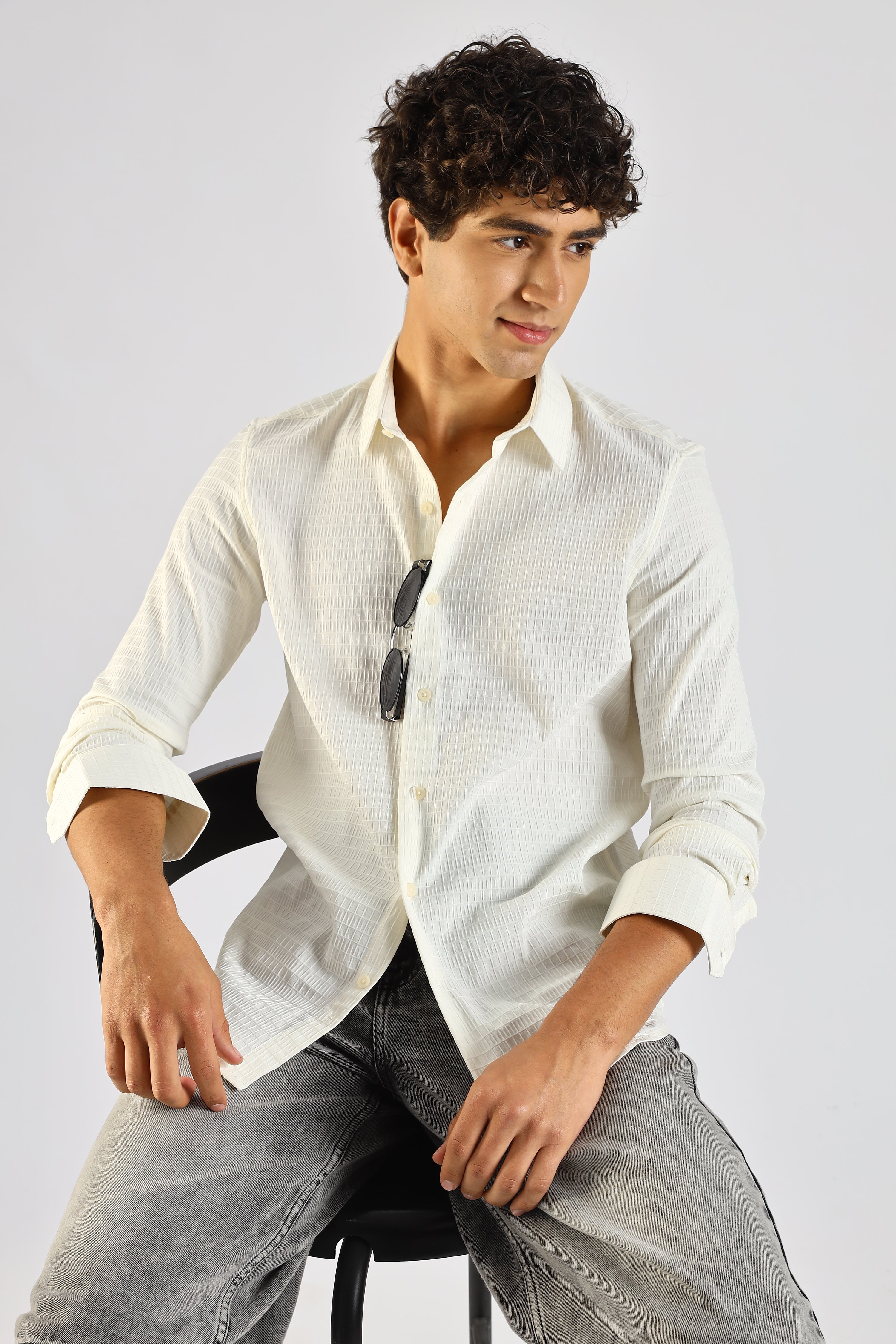 Men White Poly Blend Slim Fit Shirt