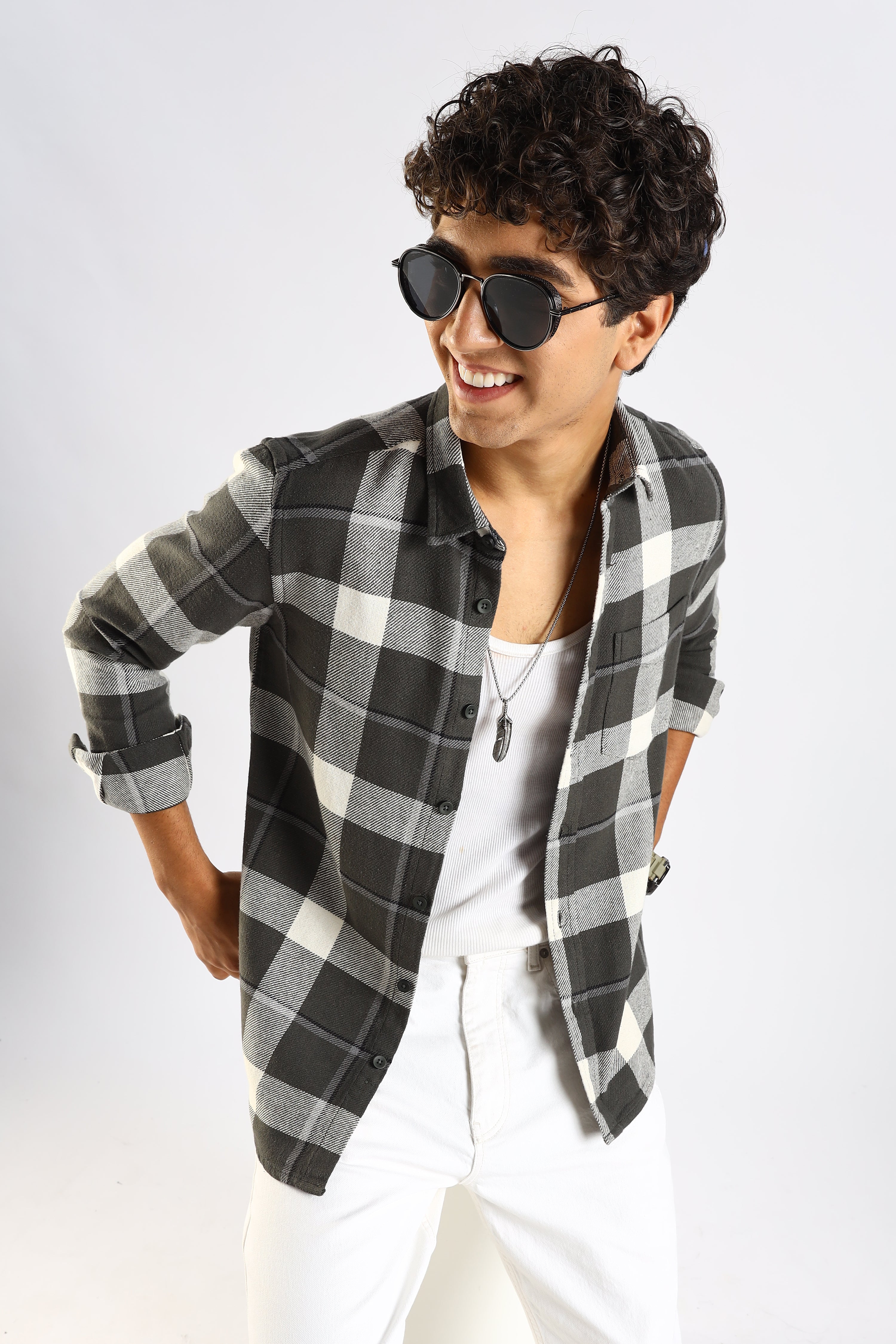 Men Green Cotton Blend Checked Shirt