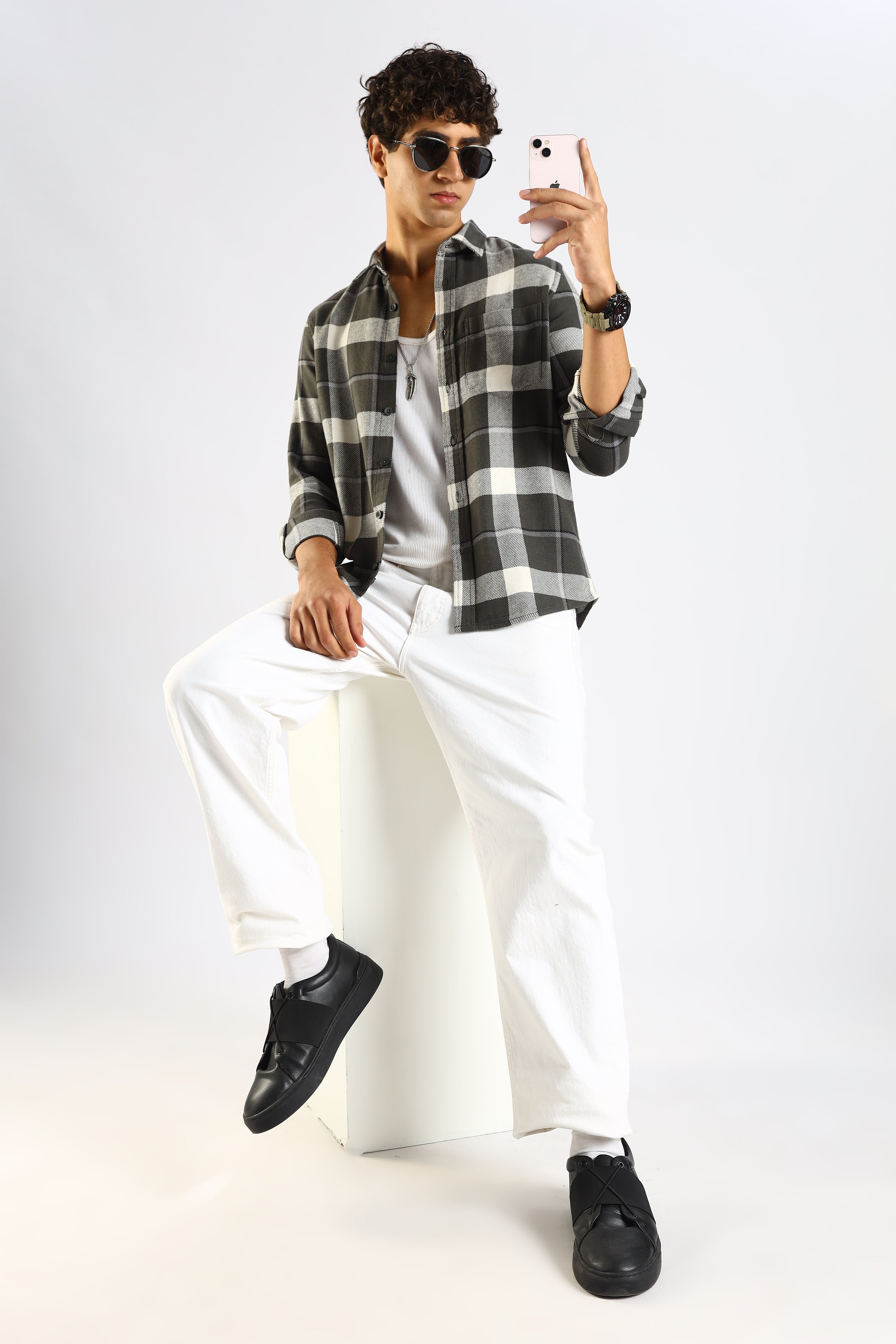 Men Green Cotton Blend Checked Shirt