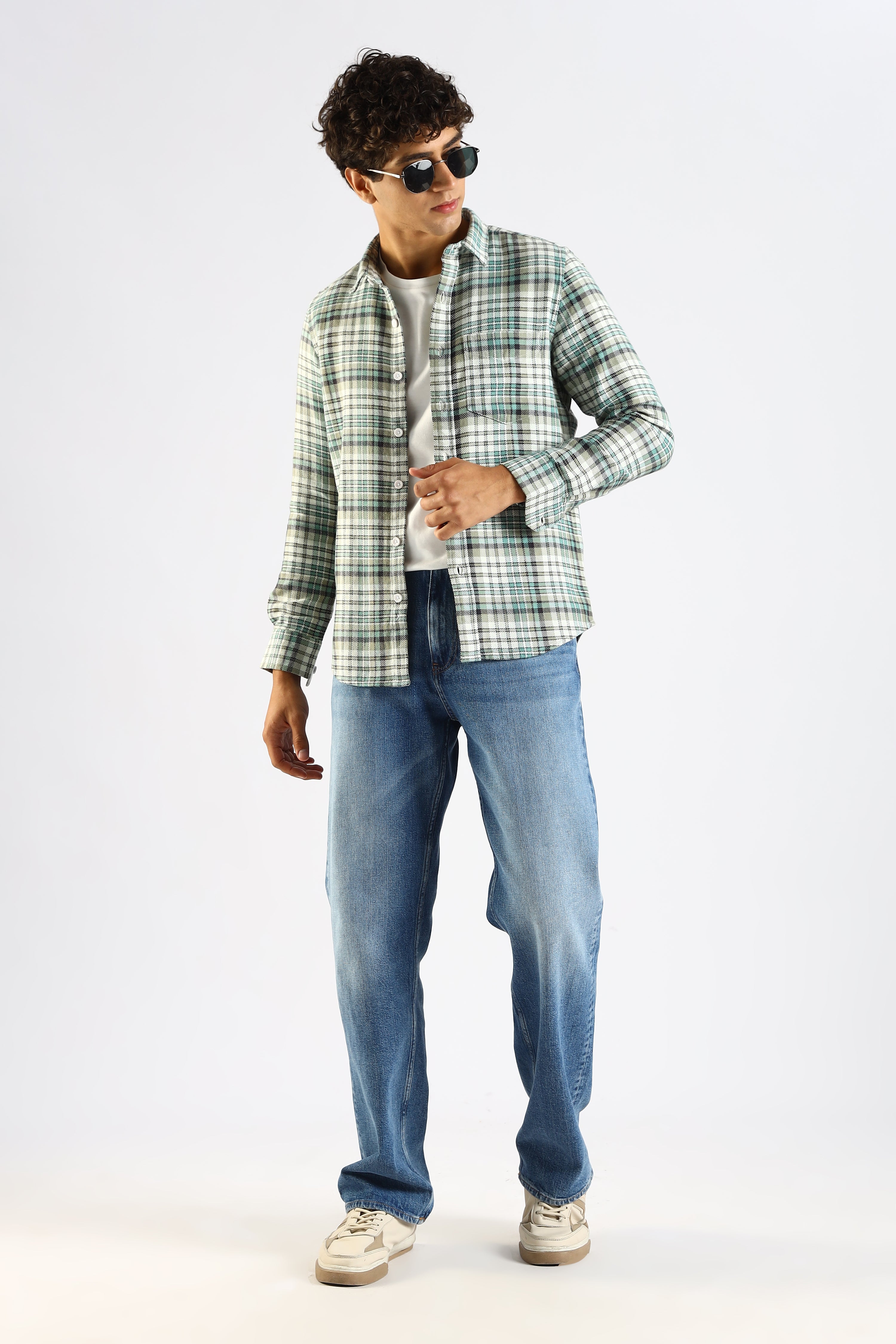 Men Green Cotton Blend Checked Shirt