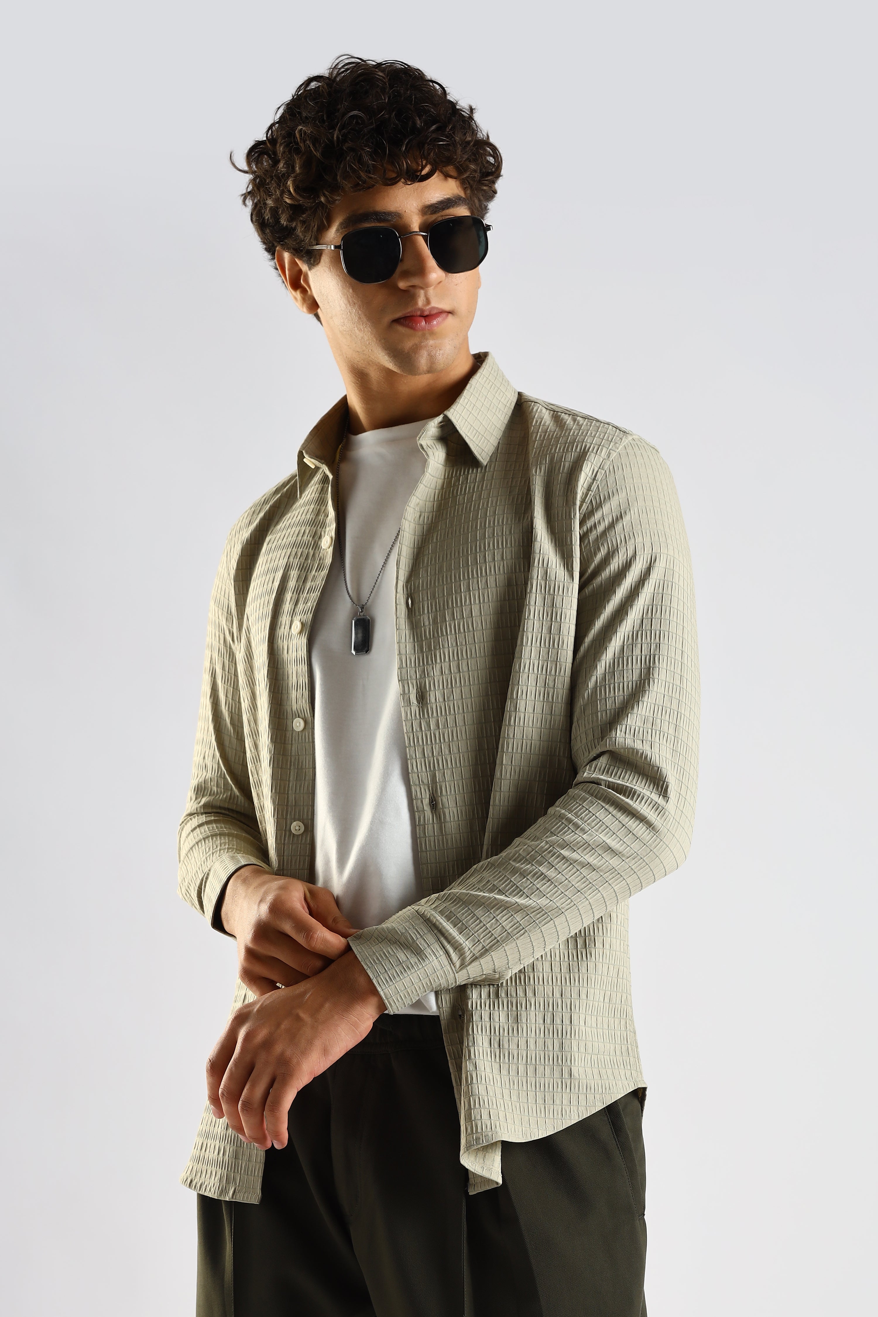 Men Green Poly Blend Slim Fit Shirt