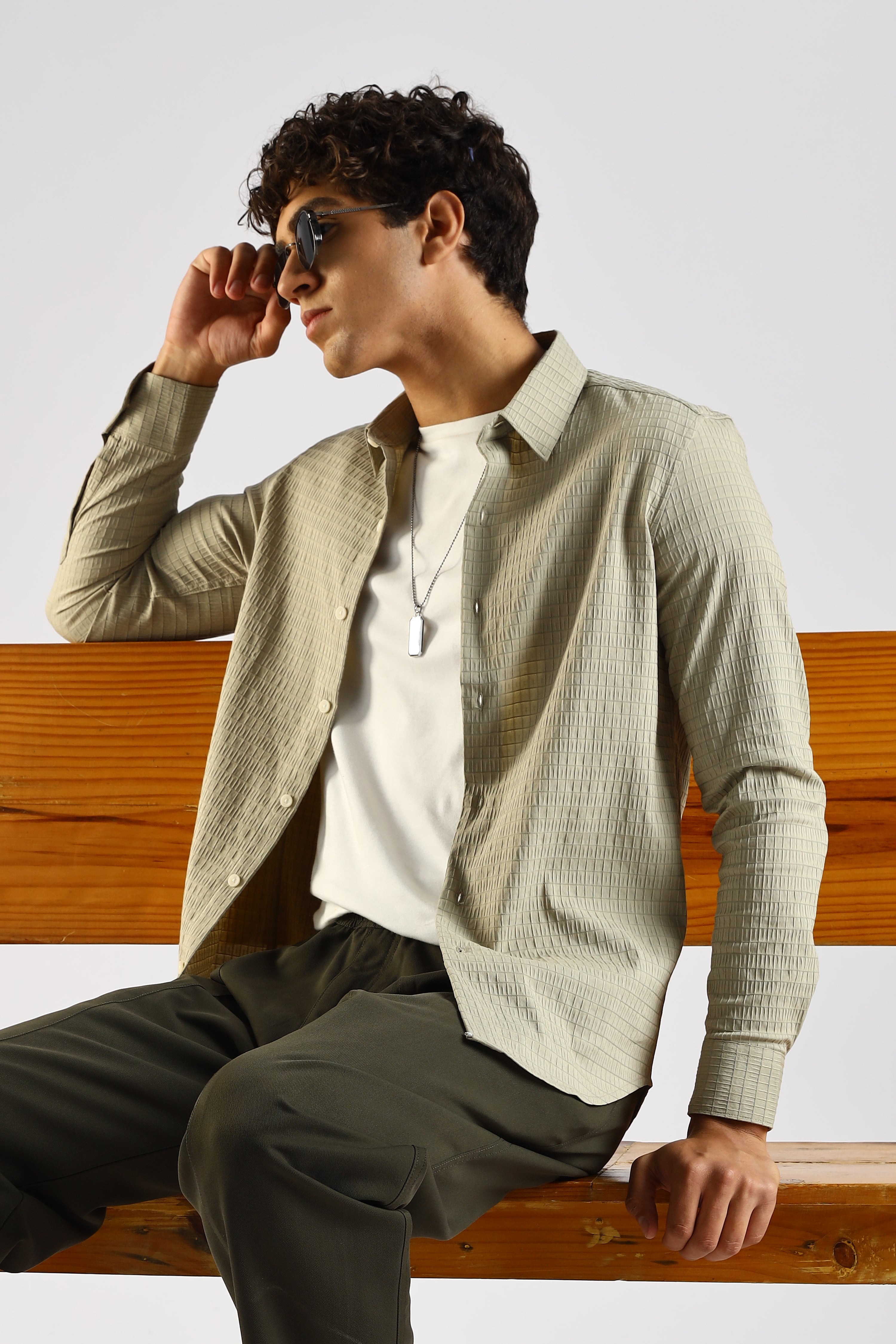 Men Green Poly Blend Slim Fit Shirt