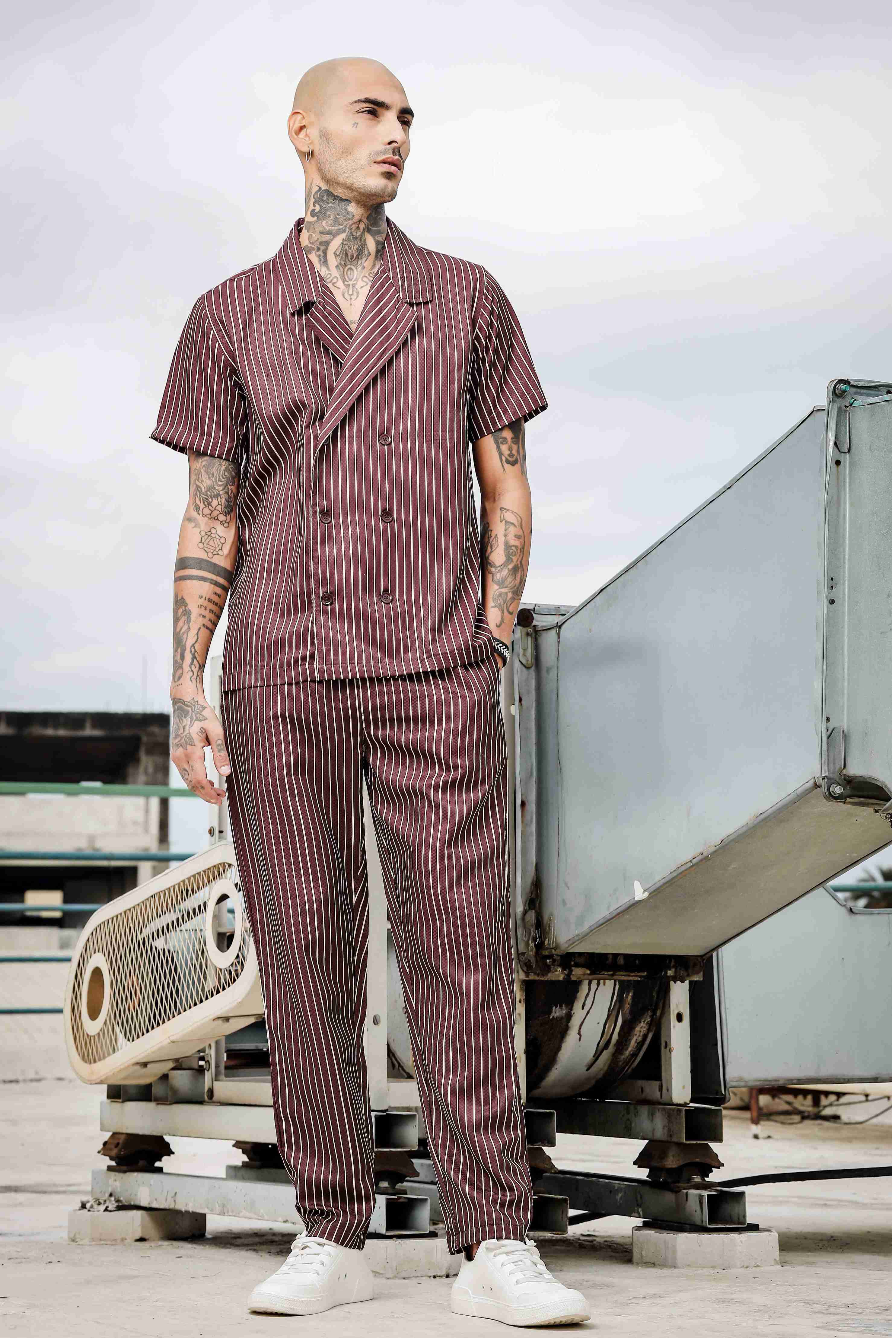 Men Brown Relaxed Fit Pants