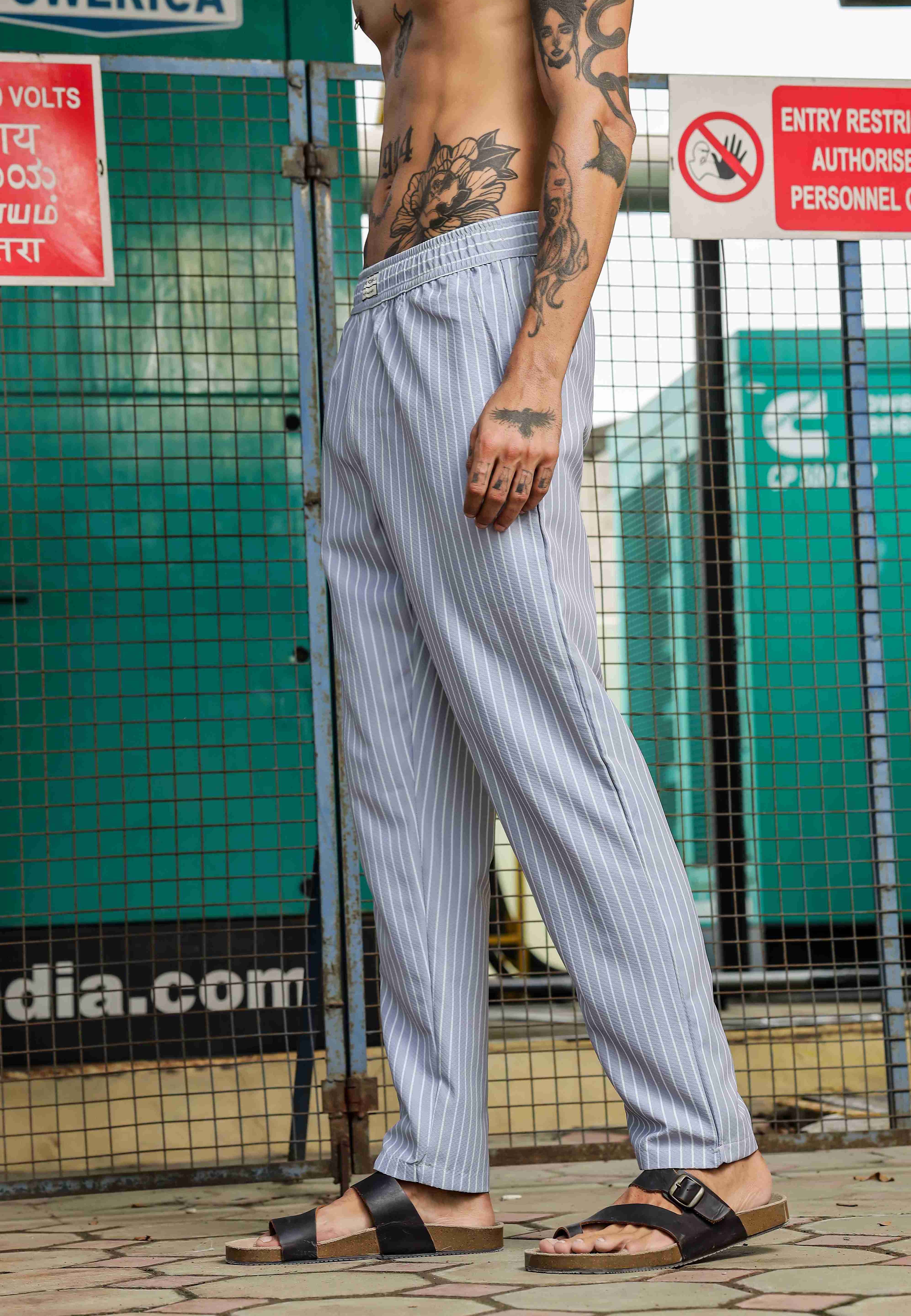 Men Grey Relaxed Fit Pants