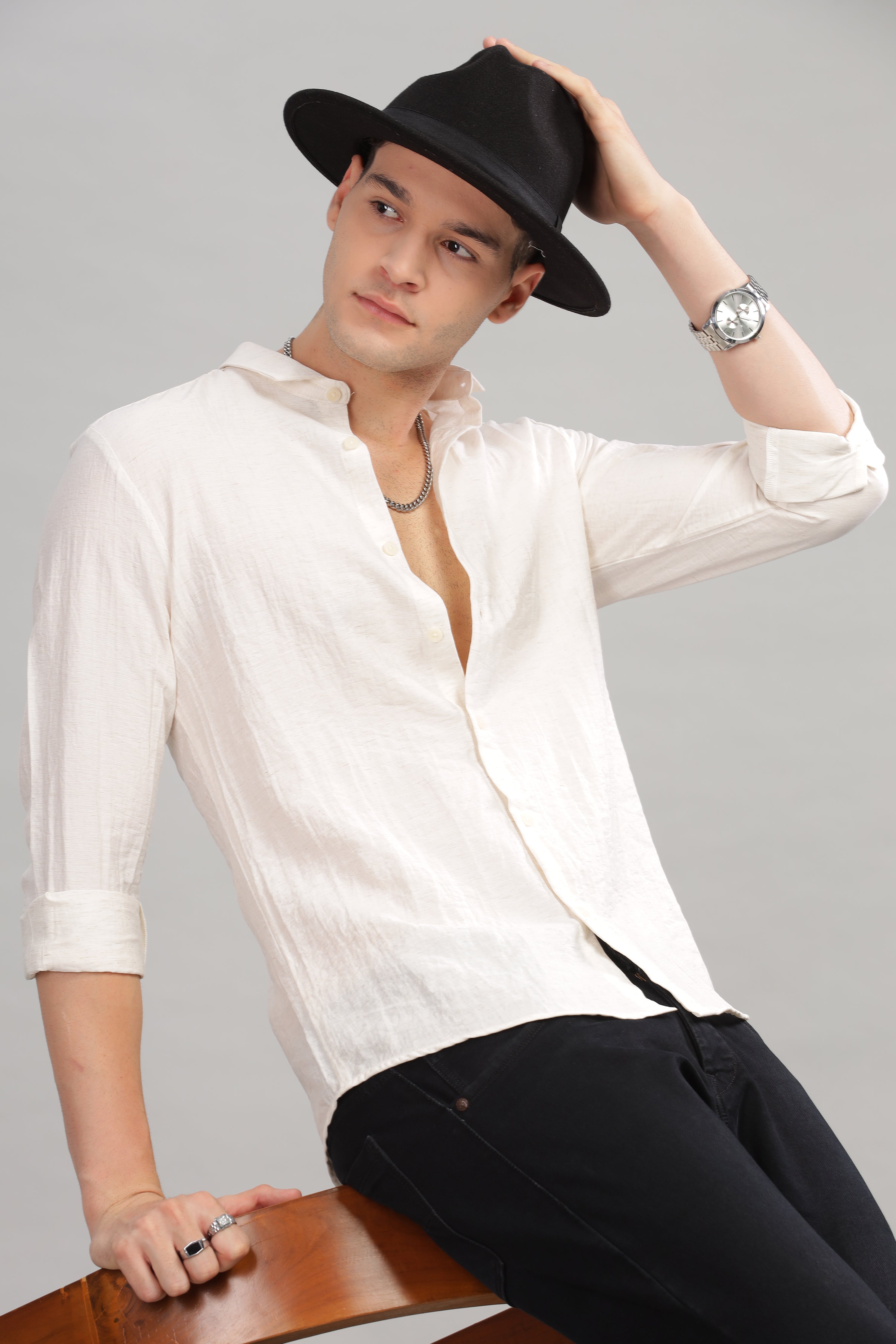 Men White Slim Fit Stand Collar Full Sleeve Casual Shirt