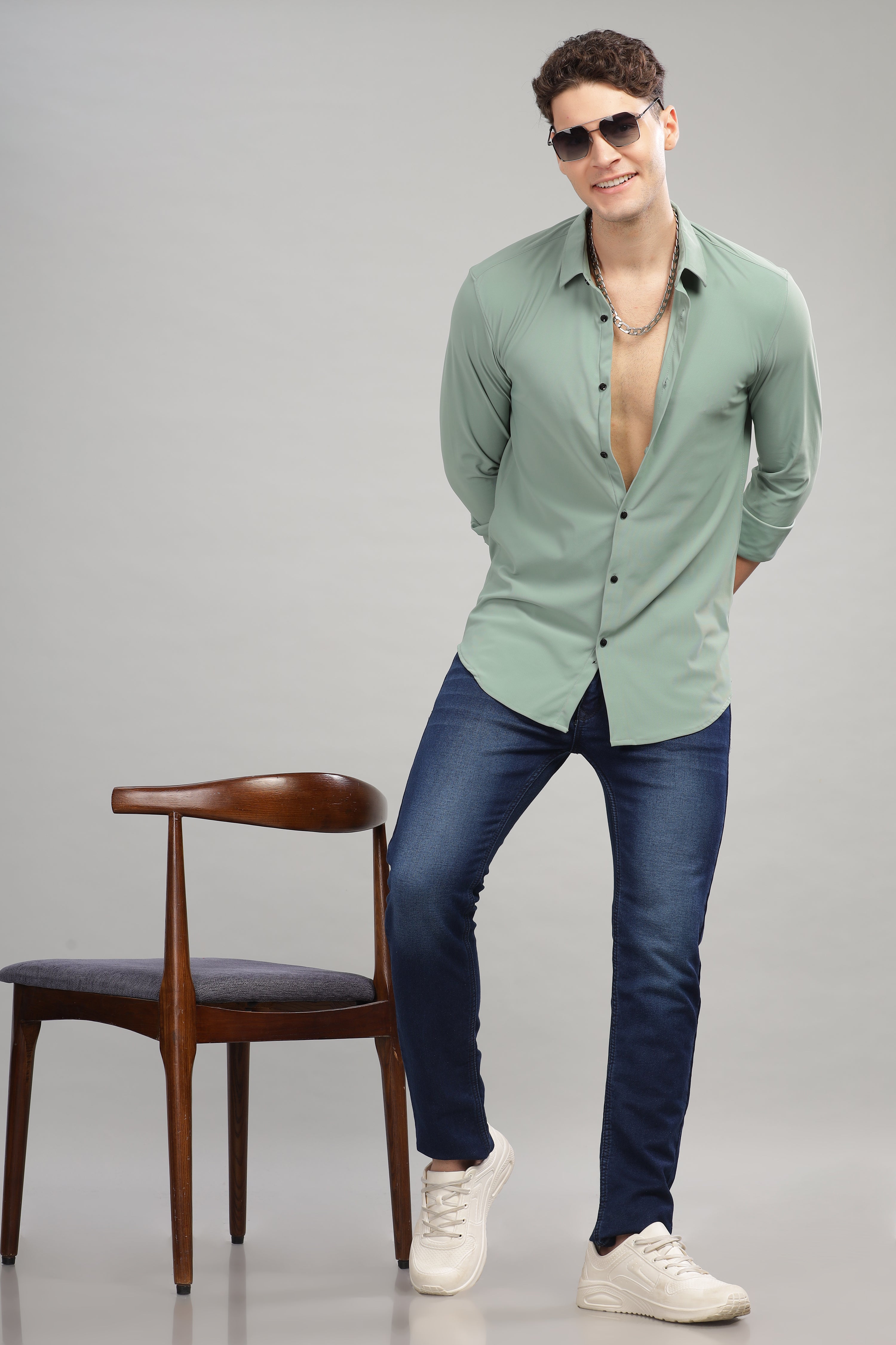 Men Green Slim Fit Shirt