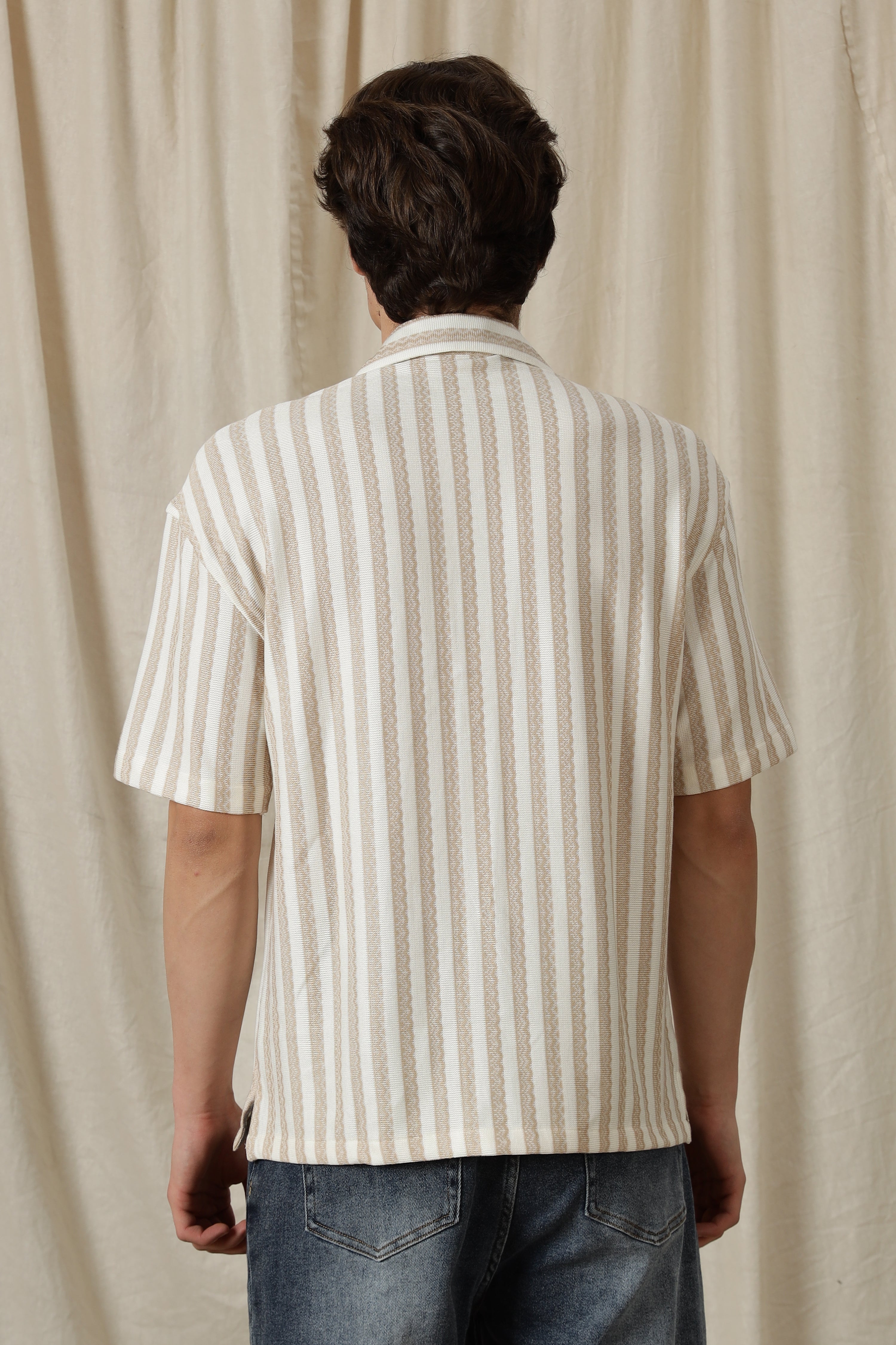 Men Loose Fit Textured Casual Shirt