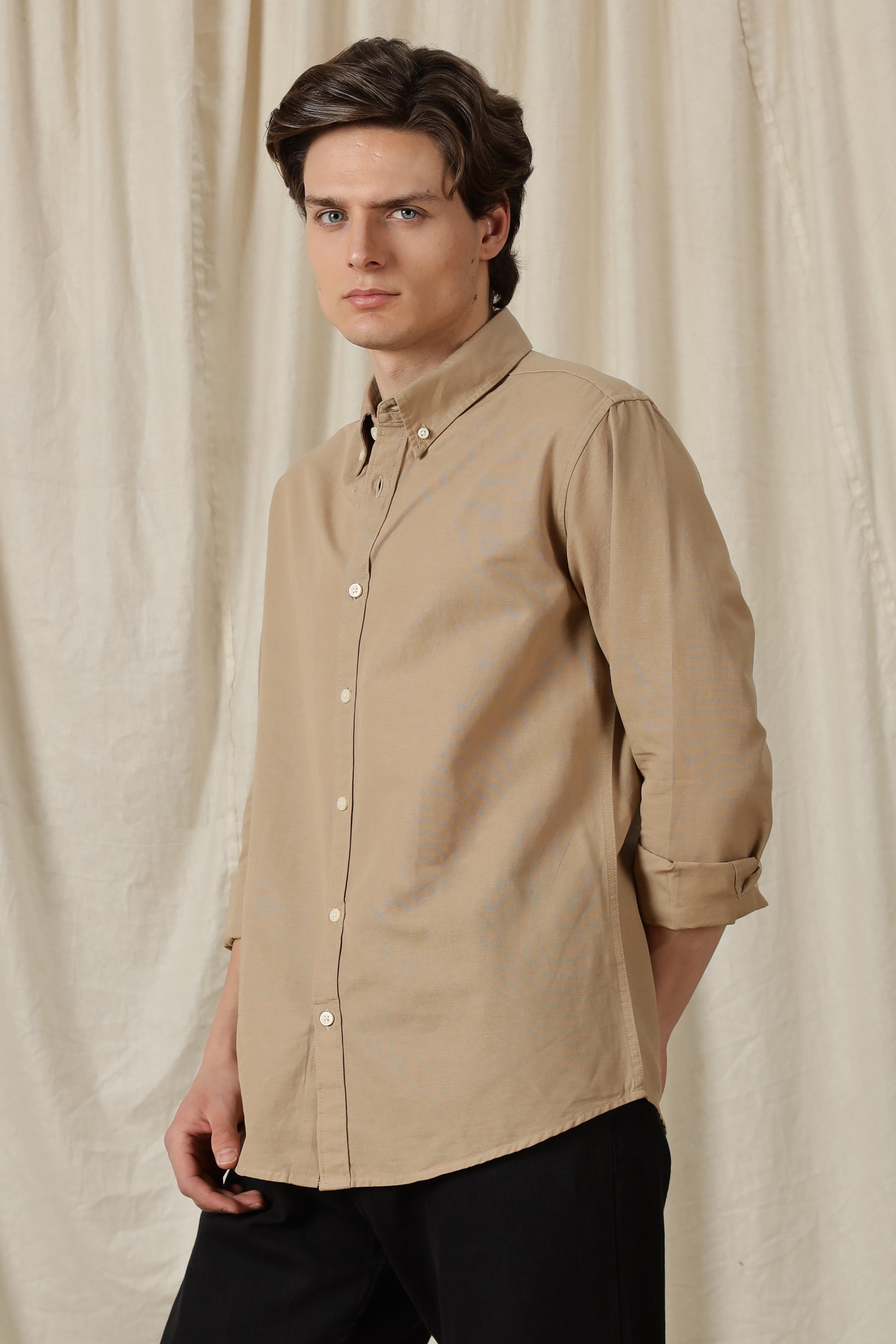 Men Classic Button-Down Solid Casual Shirt