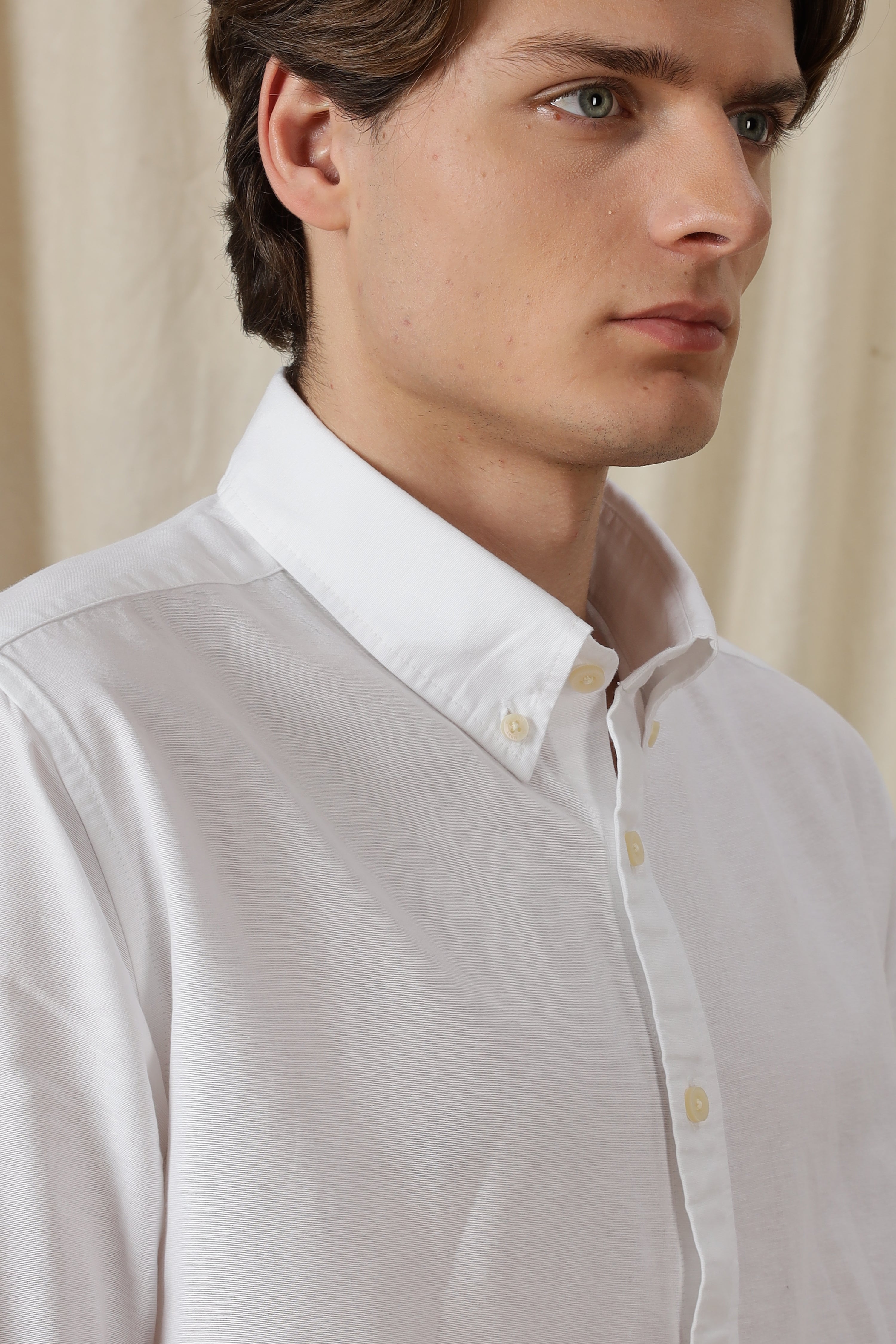 Men Classic Button-Down Solid Casual Shirt