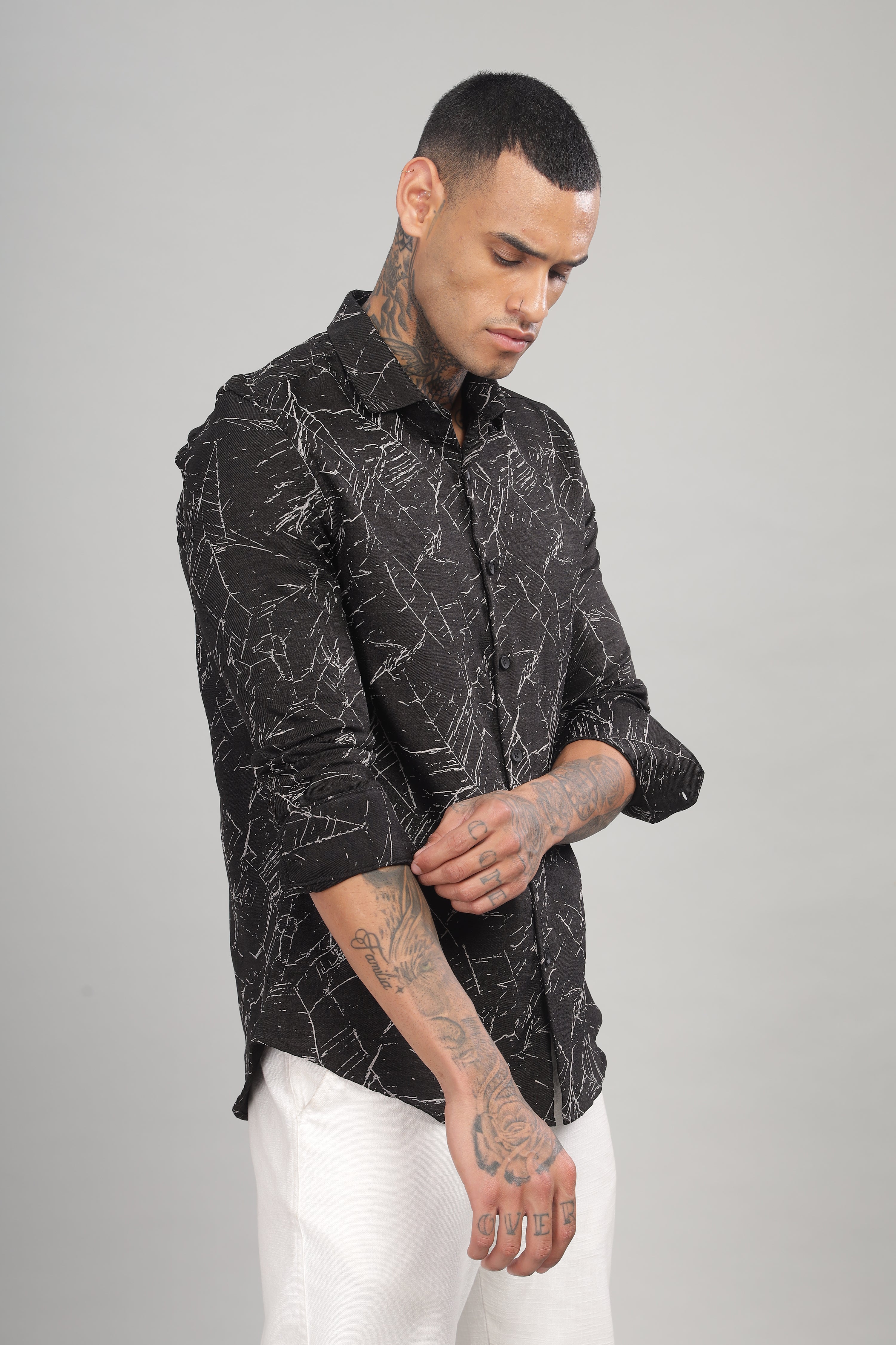 Men Black Slim Fit Shirt