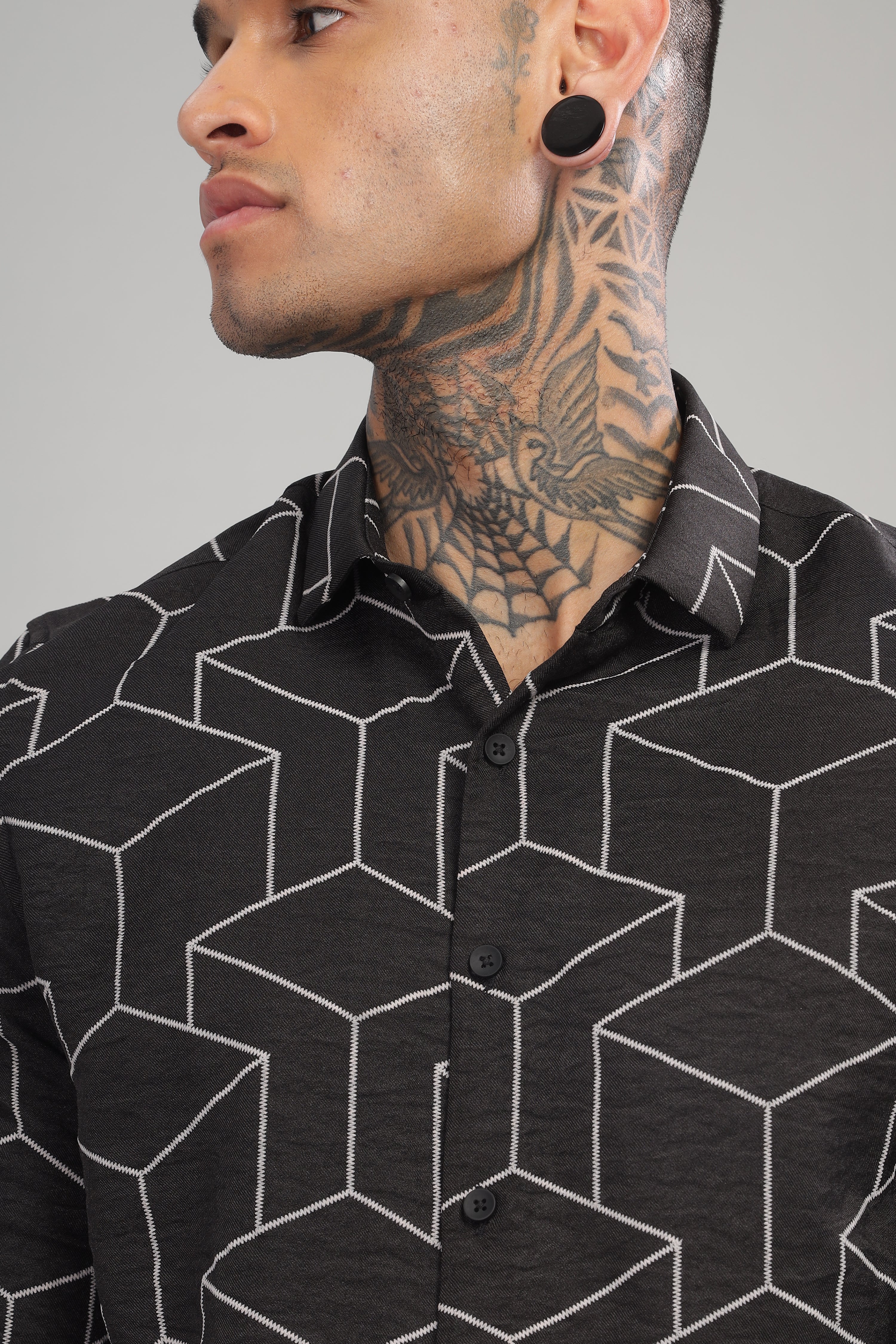 Men Black Slim Fit Shirt